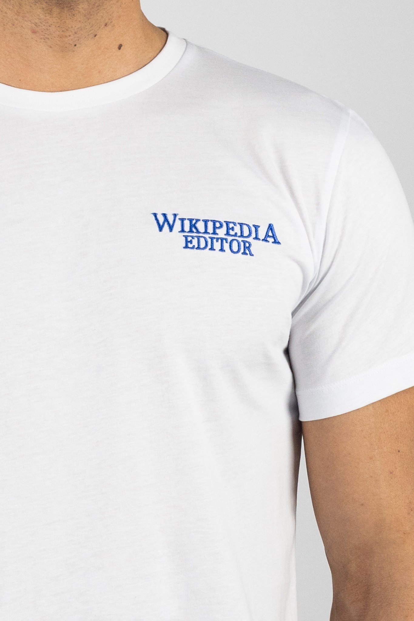 Beyaz Wikipedia Editor Nakış İşlemeli T-Shirt 832