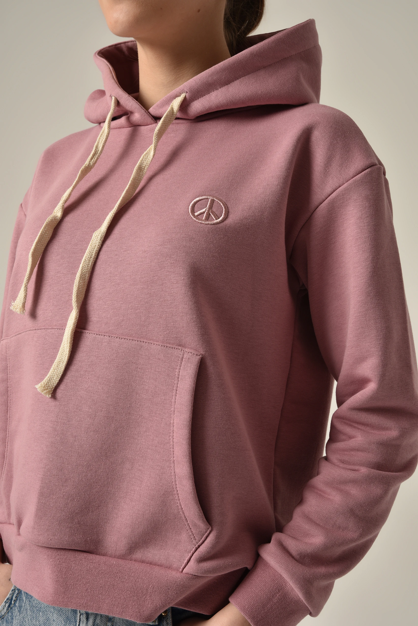 Kapüşonlu ve Kanguru Cepli Sweatshirt 079