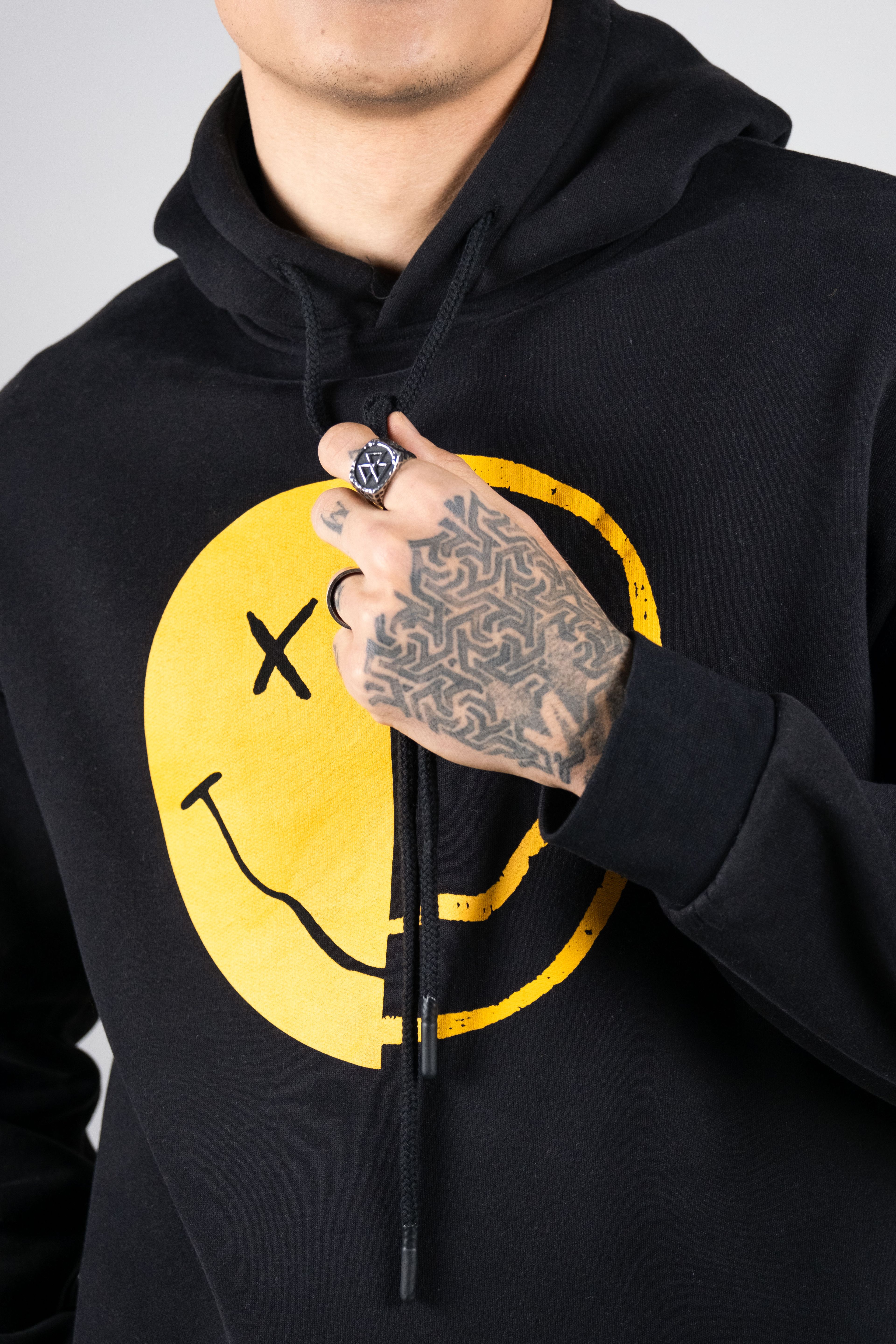 Smiley Baskılı ve Düşük Omuzlu Kapüşonlu Hoodie