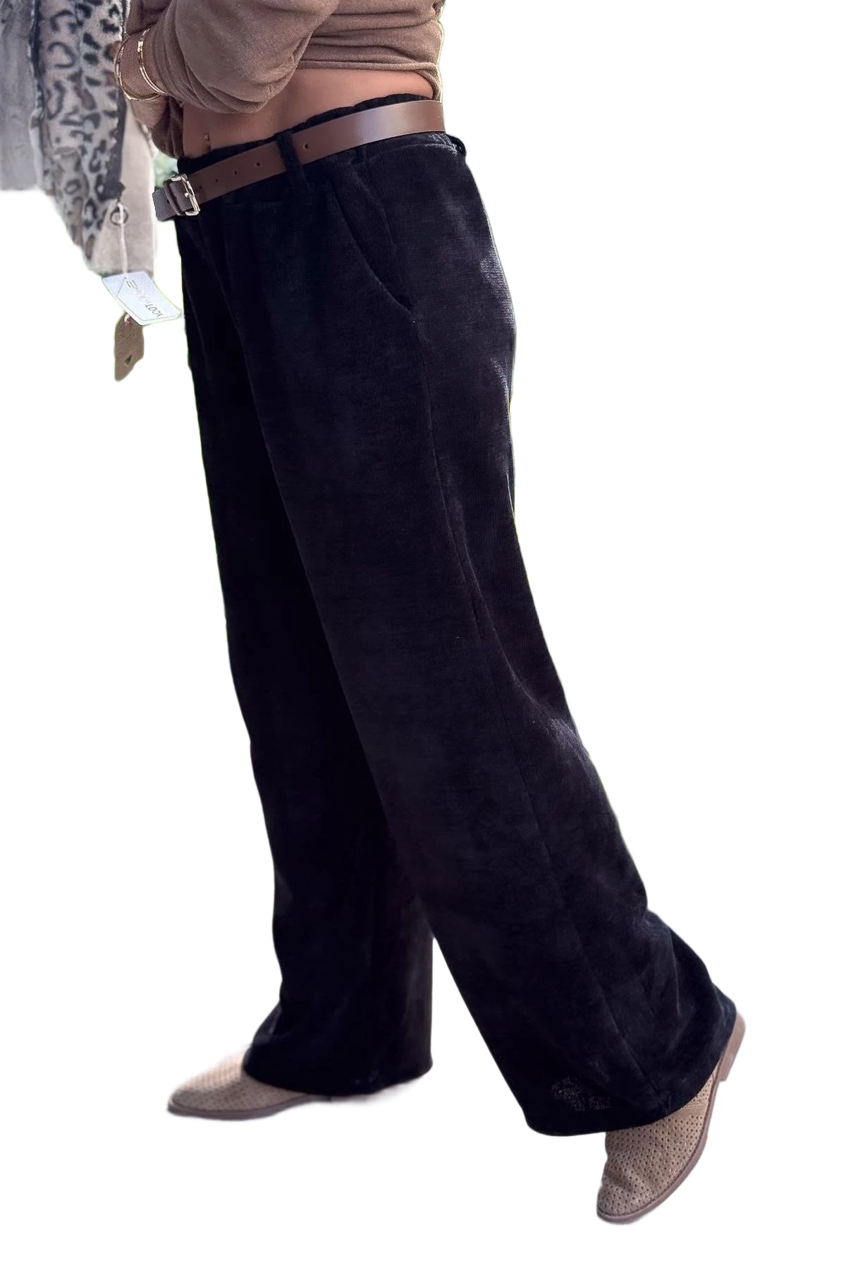 Bol Paça Deri Kemerli Fitilli Kadife Pantolon 