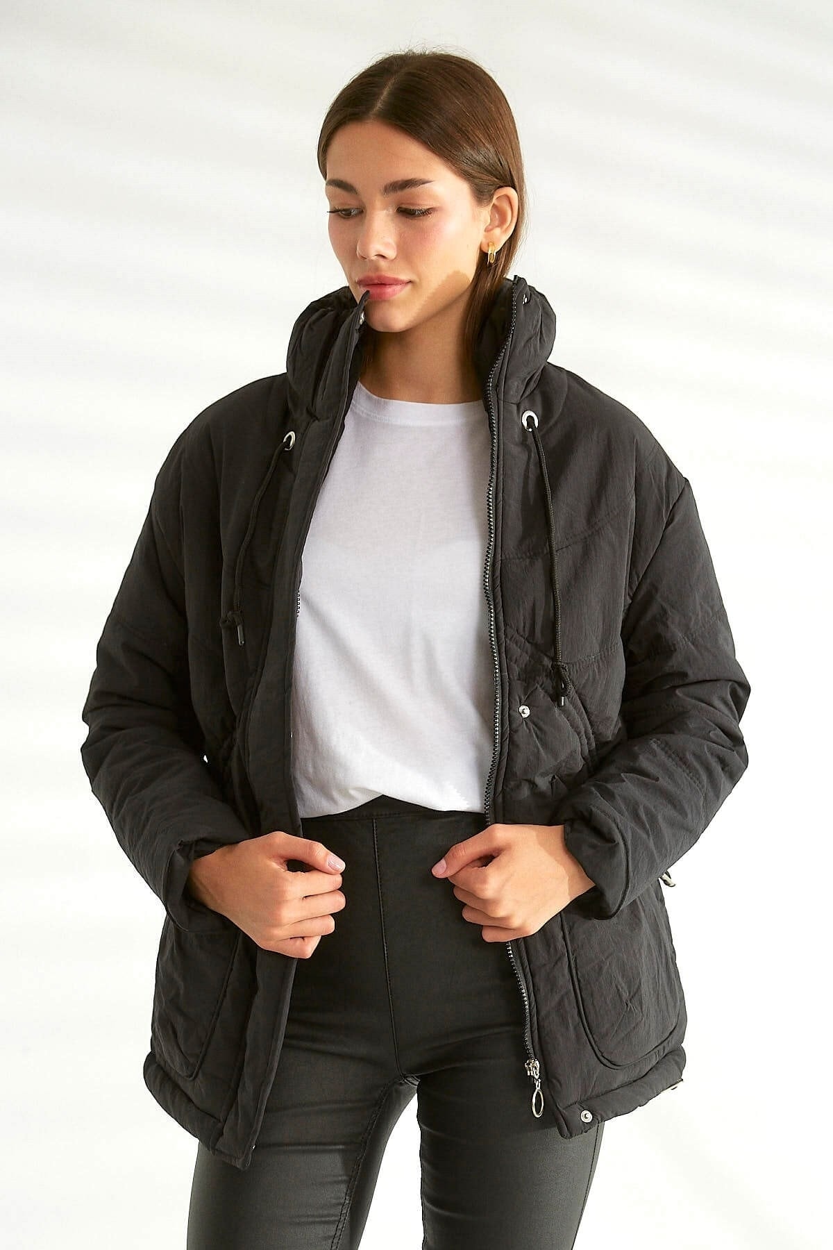 Büzgü Detaylı Cepli Şişme Mont 