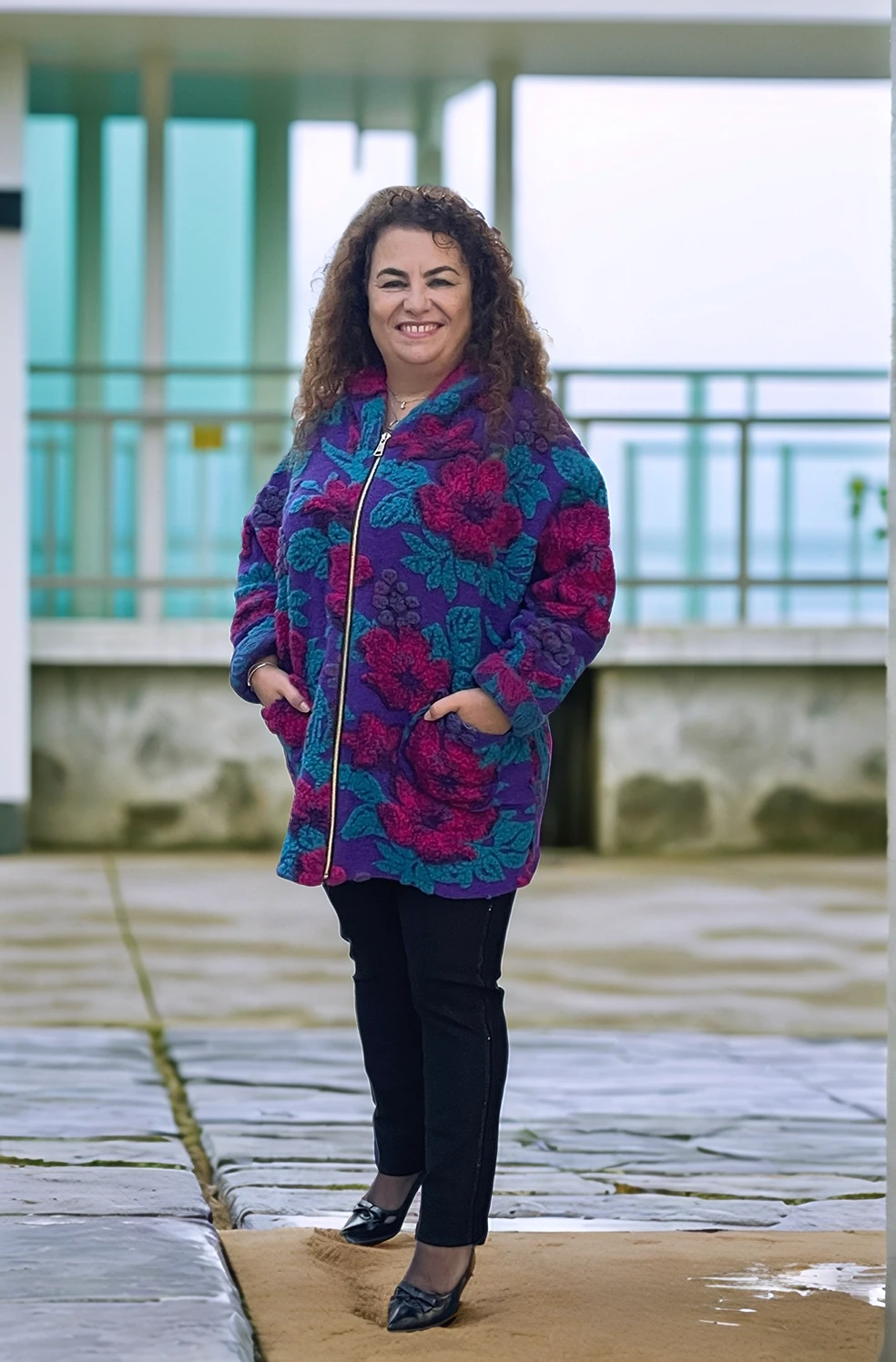 Renkli Çiçek Kabartmalı Keçe Kaban  - MOR