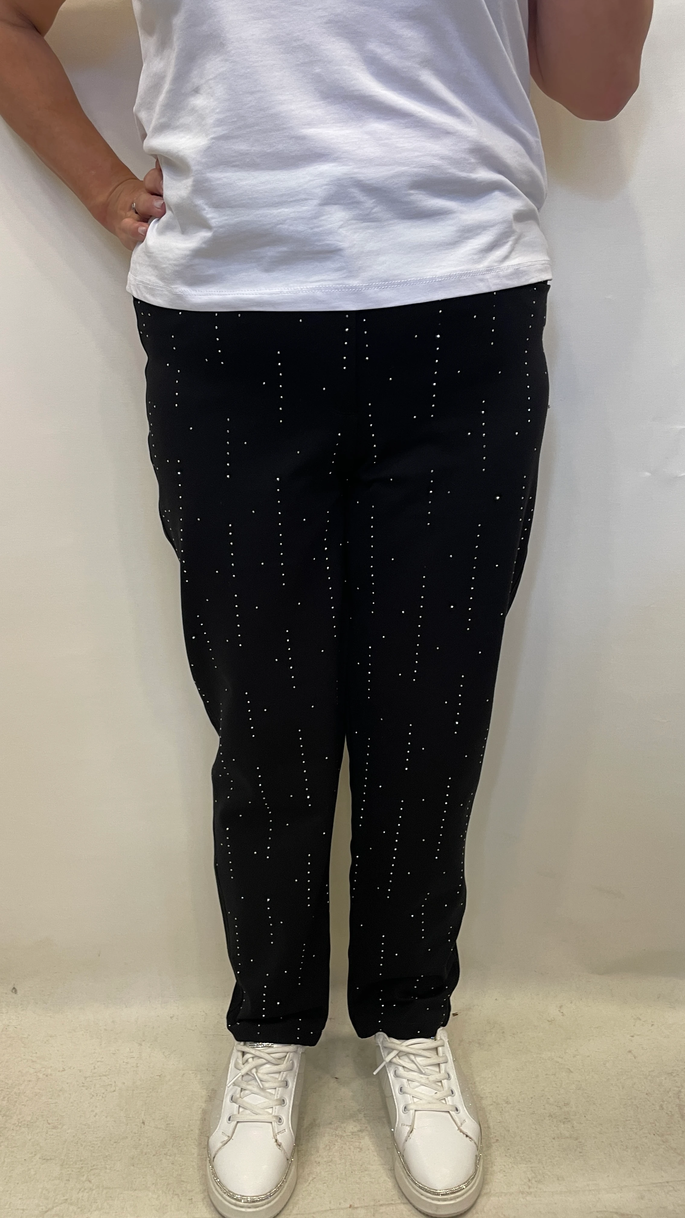 BÜYÜK BEDEN TAŞLI PANTOLON - SİYAH