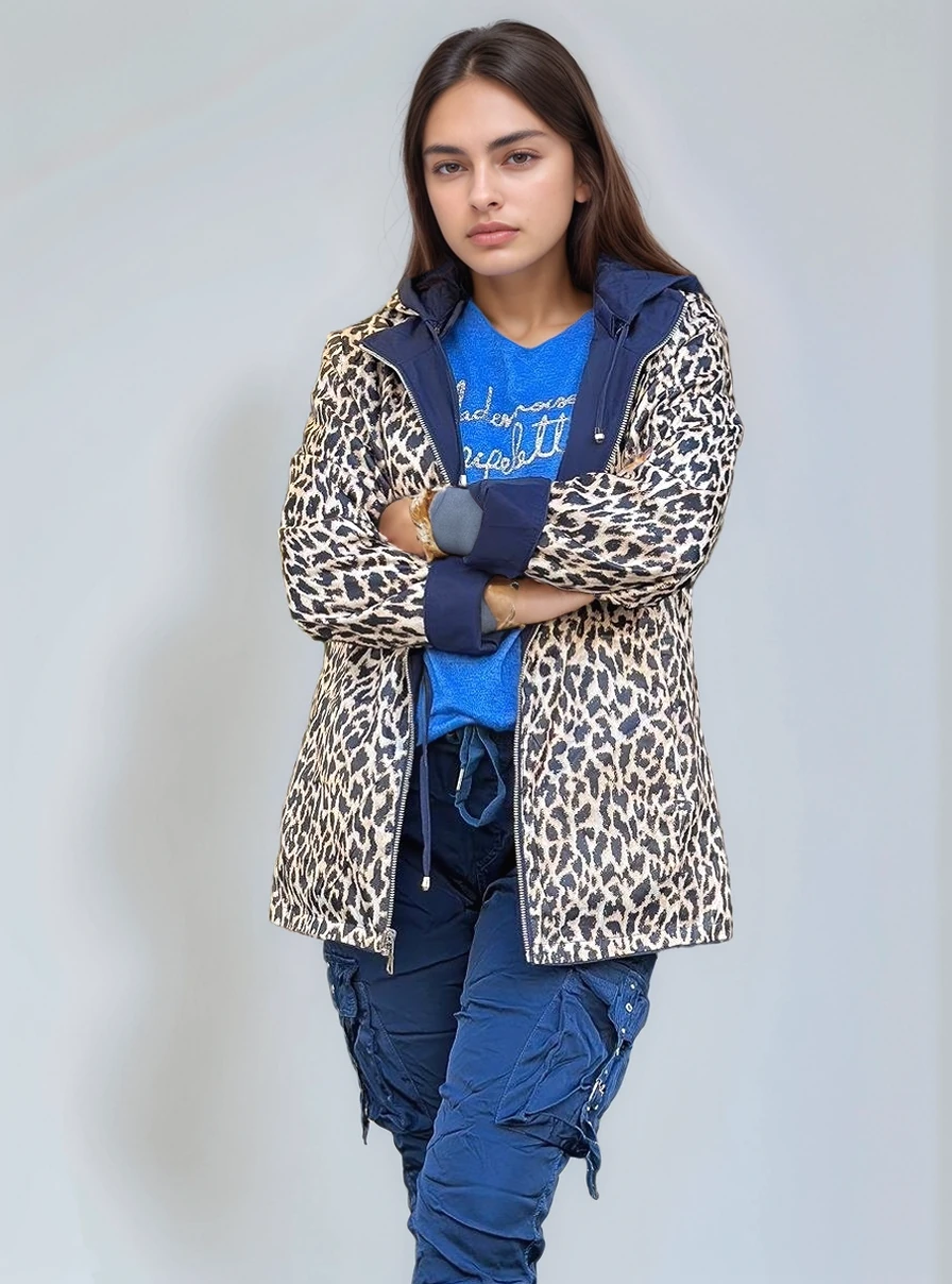 Çift Taraflı Kullanılan Leopar Desenli Trenç Ceket