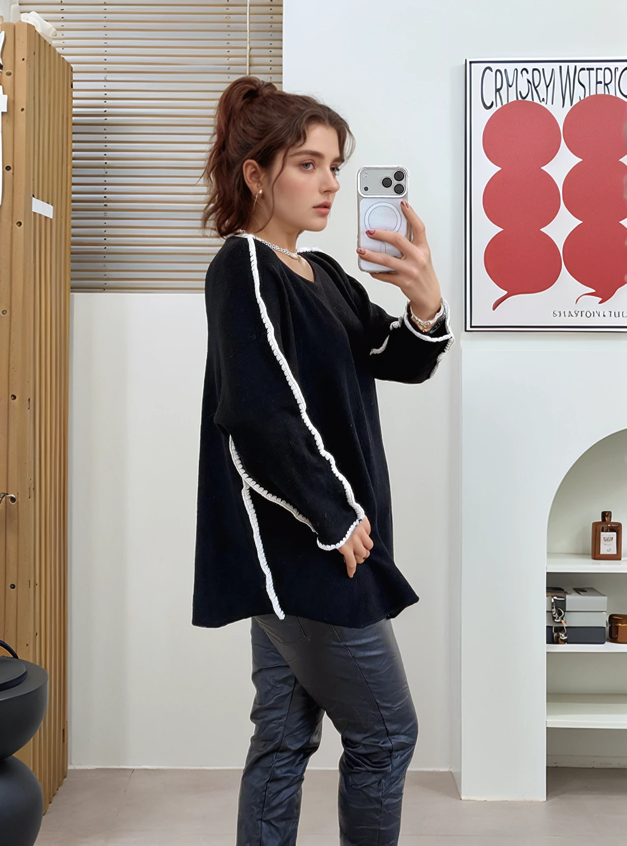 Kenarları Örgü Şerit Detaylı Triko 