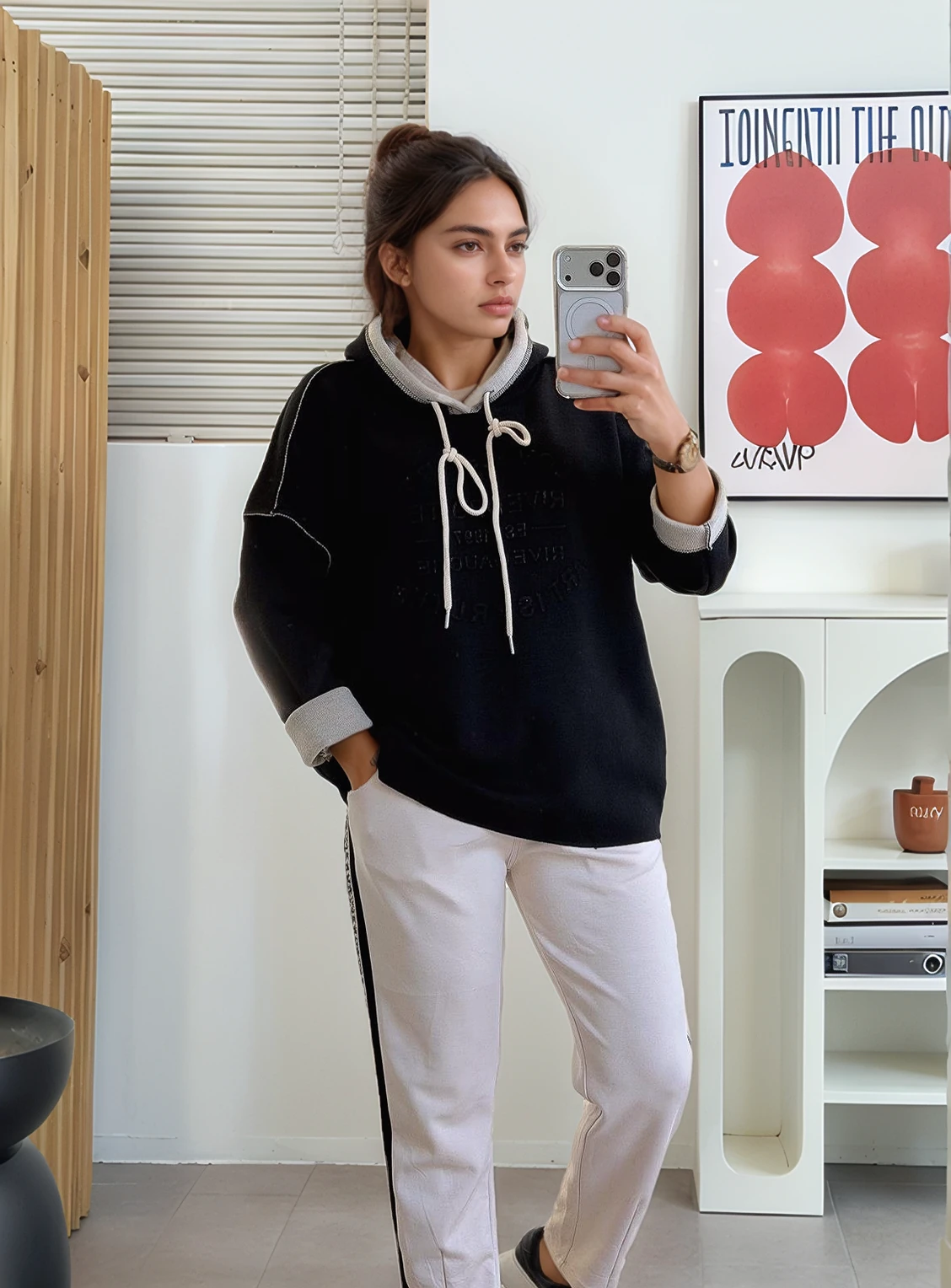 Kabartma Yazı Detaylı Çelik Örgü Kapüşonlu Sweat  - SİYAH