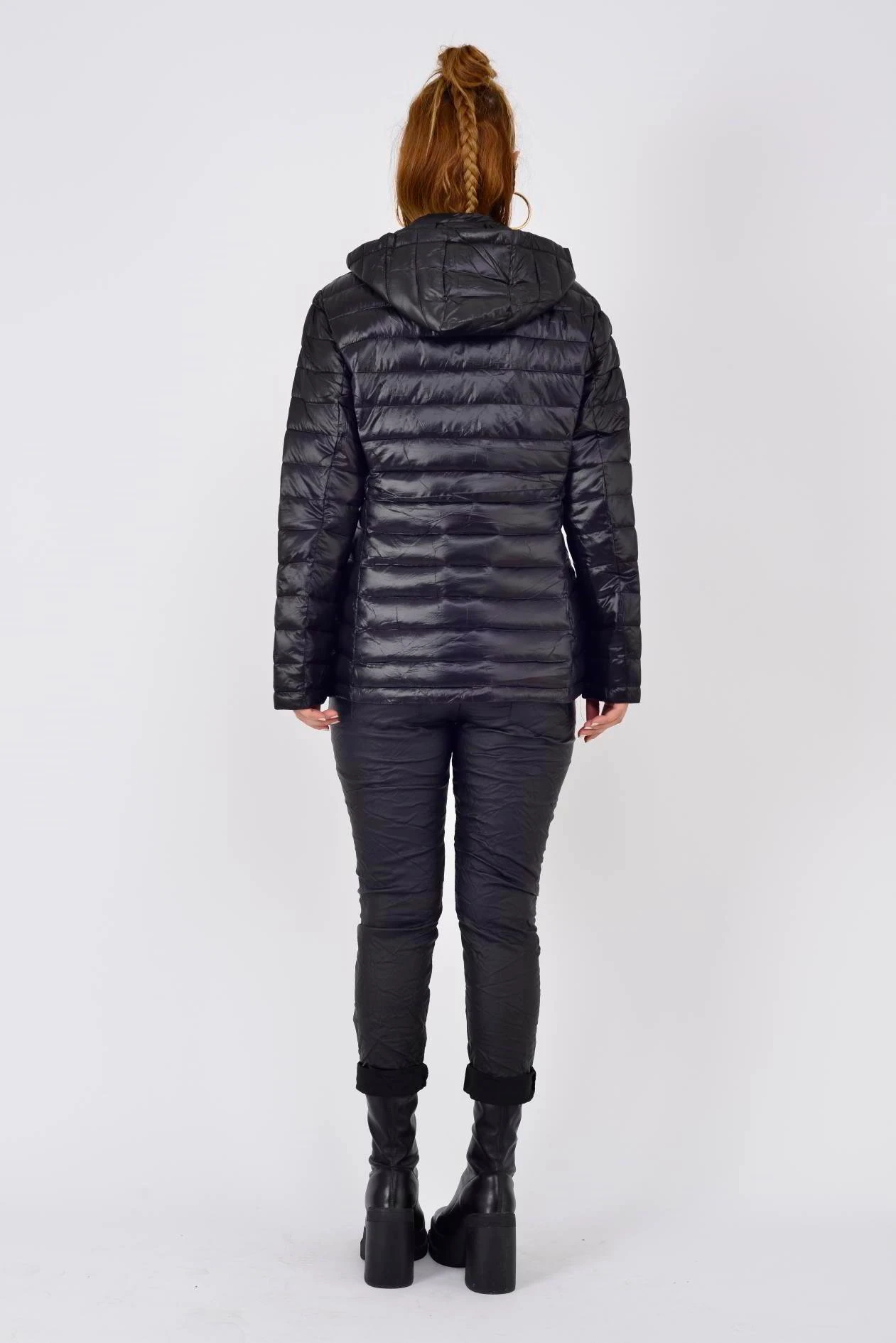 KAPÜŞON DETAYLI KAPİTONE MONT