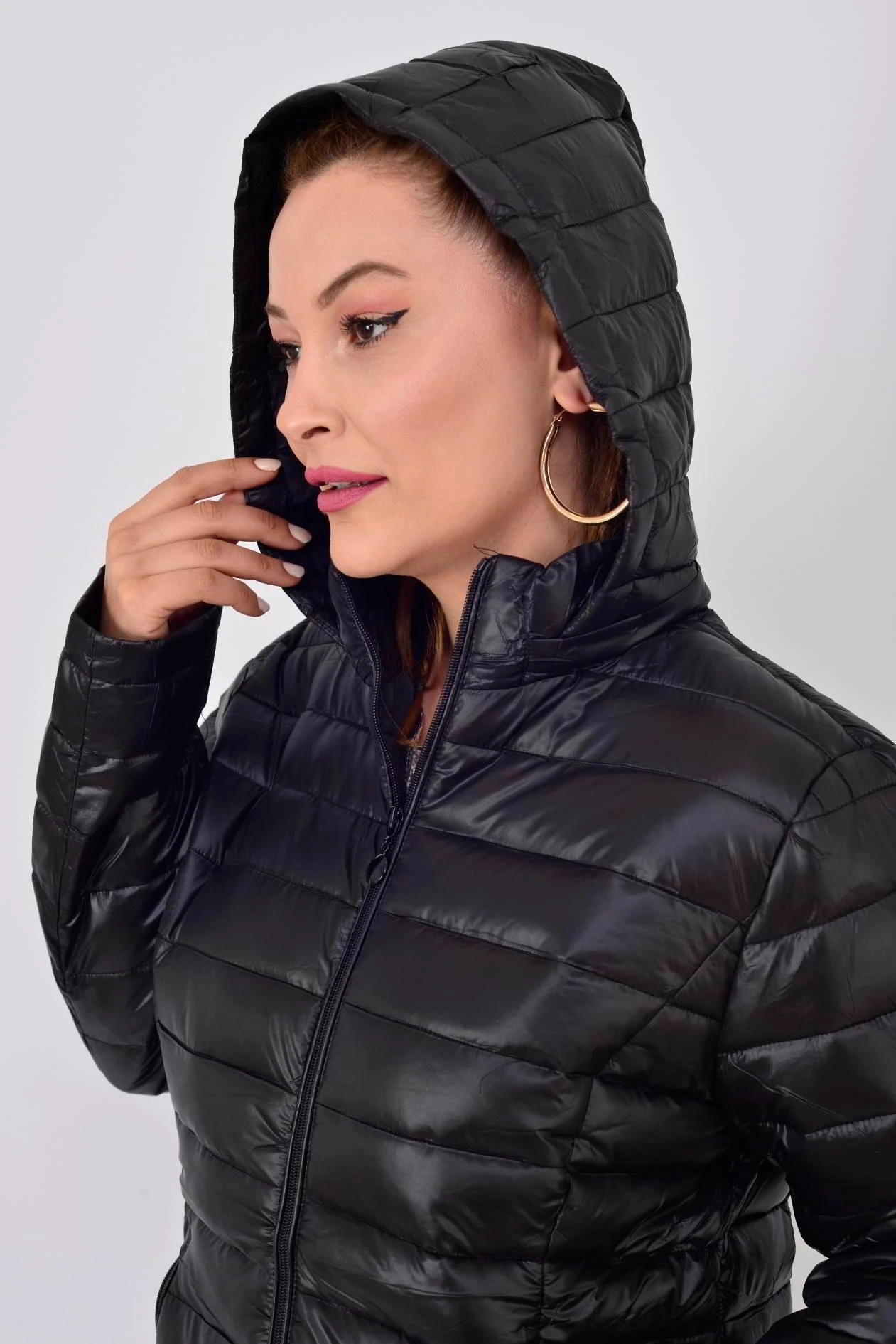 KAPÜŞON DETAYLI KAPİTONE MONT