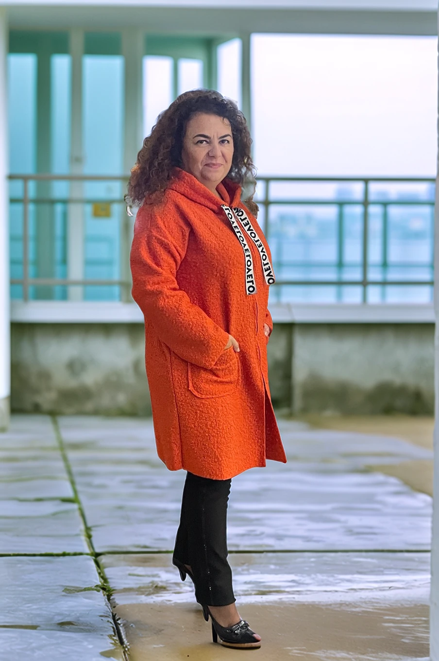 Buklet Kumaş Fermuarlı Kapüşonlu ceket