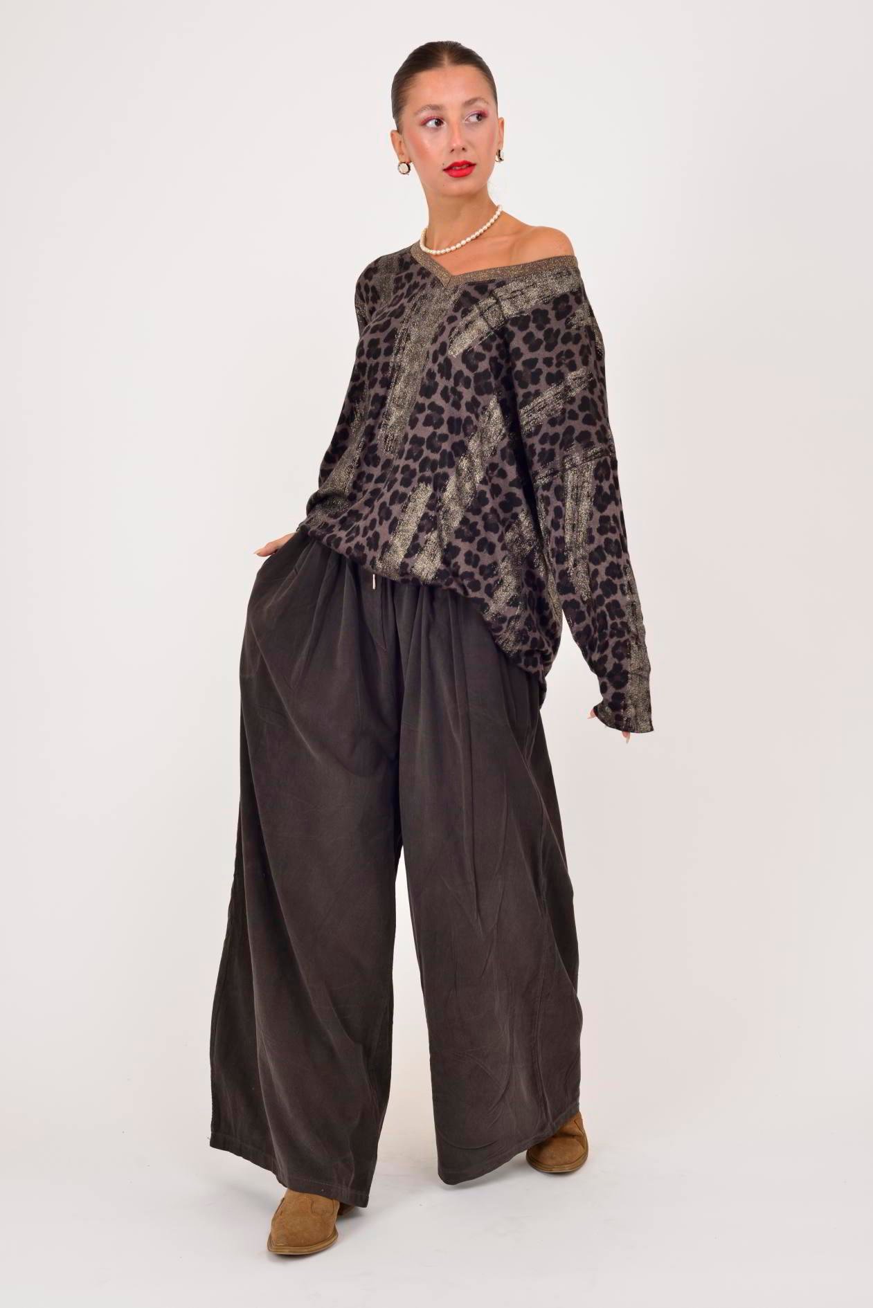 LEOPAR DESENLİ V YAKA YALDIZLI TRİKO - KAHVE