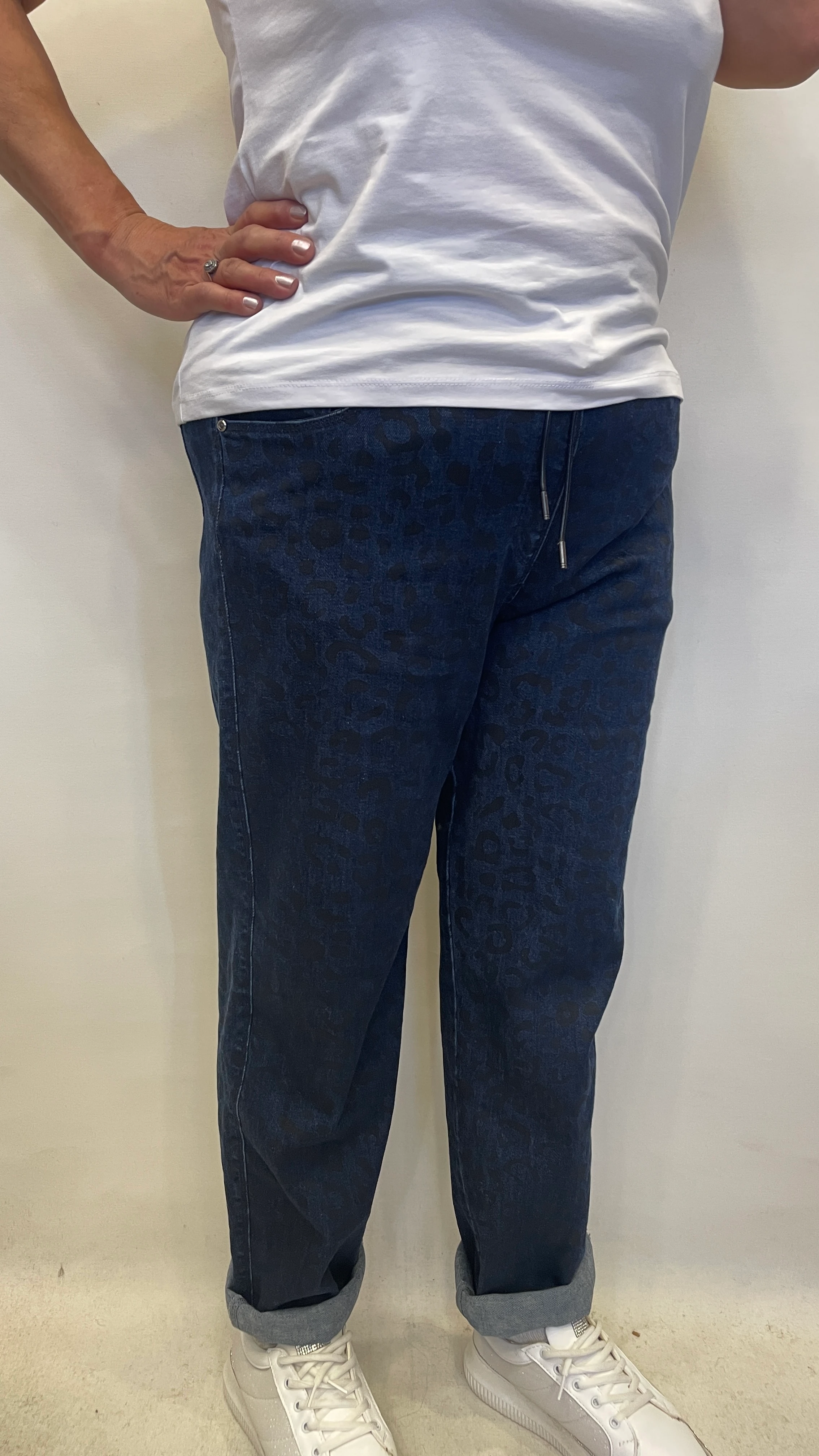 BÜYÜK BEDEN LEOPAR DESENLİ KOT PANTOLON - MAVİ