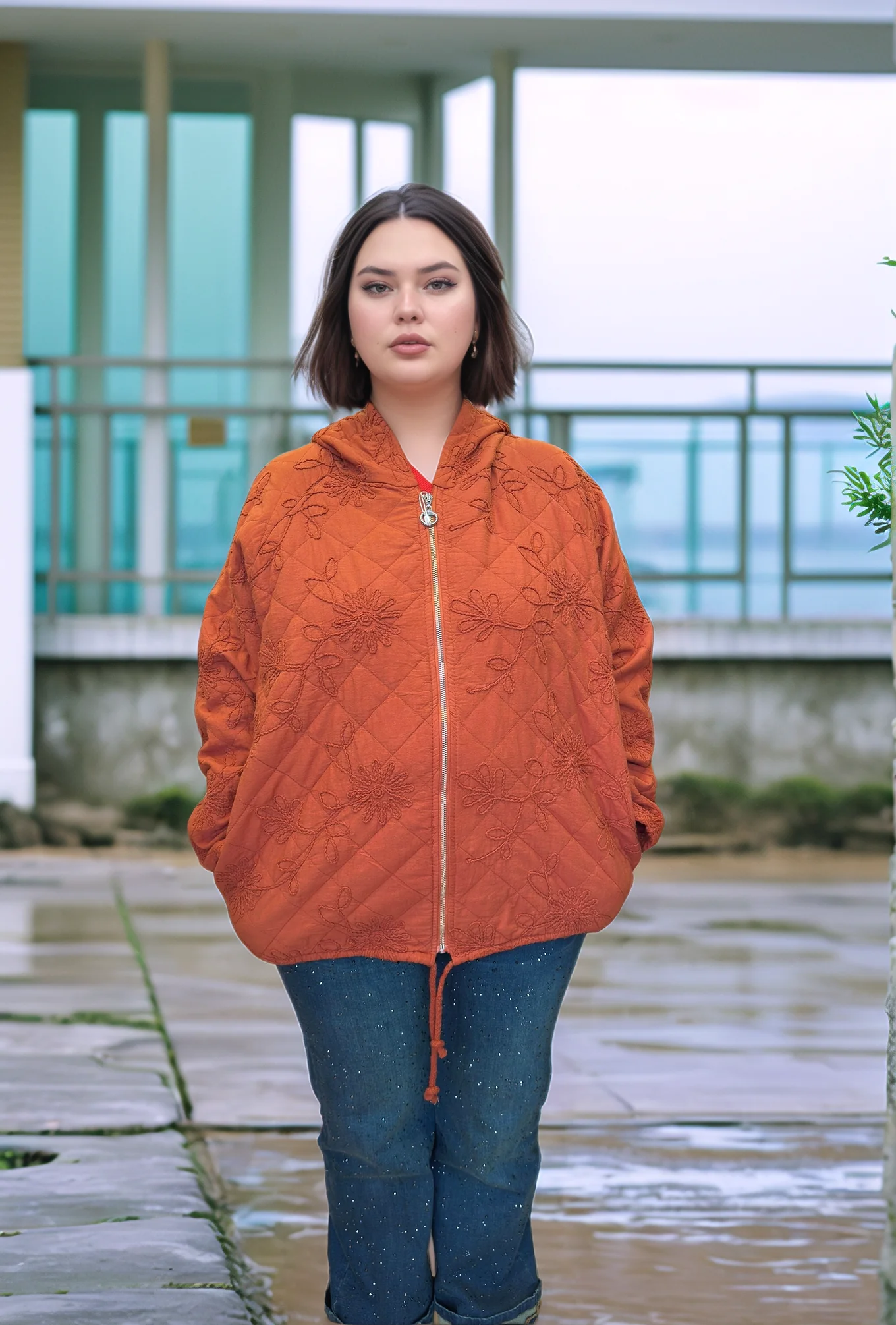 SARMAŞIK ÇİÇEK DESEN KAPÜŞONLU KAPİTONE CEKET - TABA