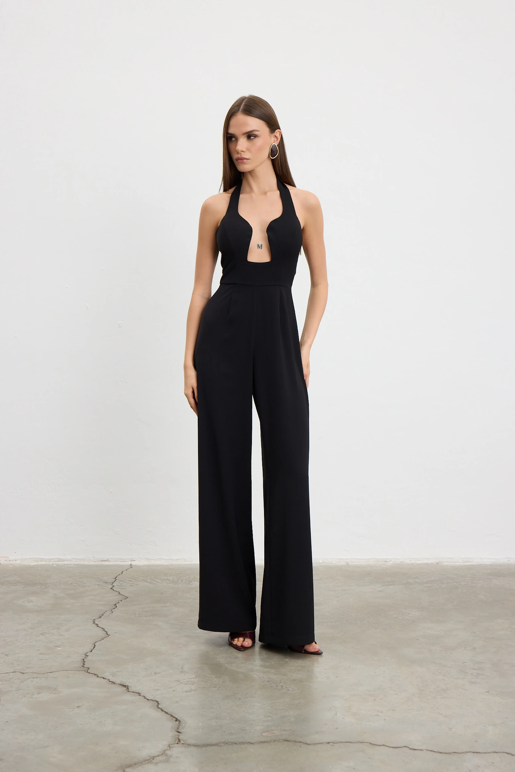 Cut Out Jumpsuit - Siyah