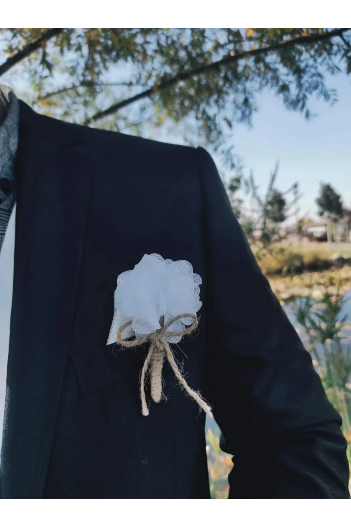 Kar Beyaz Çiçekli Yaka İğnesi Damat Yaka Çiçeği , Beyaz Çiçekli Broş Yaka Çiçeği , Yaka İğnesi