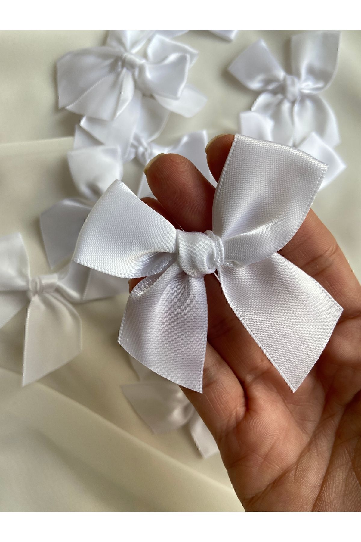 10 Adet Beyaz Saten Fiyonk Kurdele | Hediye Paketleme, Toka ve El İşi Süsleme