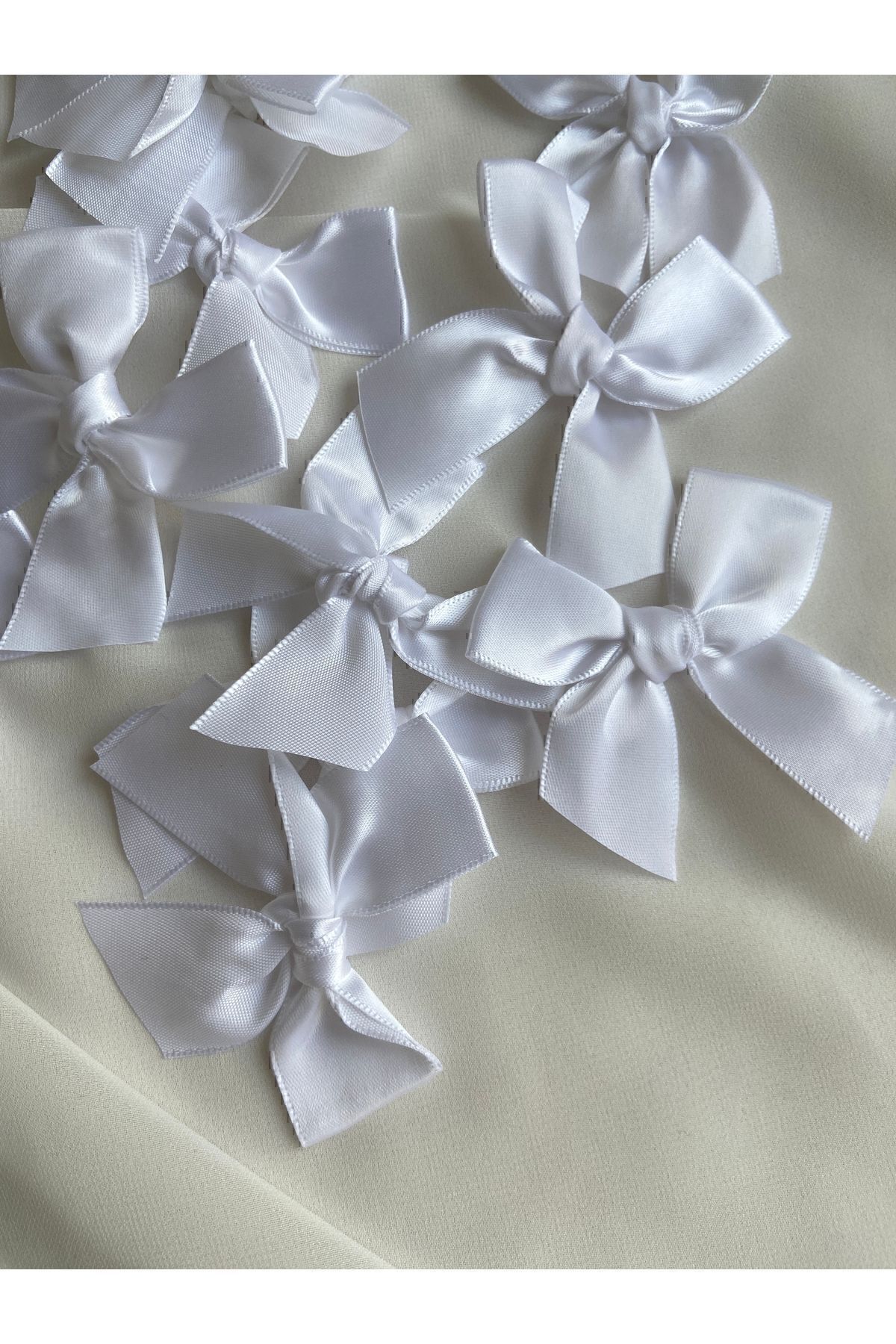 10 Adet Beyaz Saten Fiyonk Kurdele | Hediye Paketleme, Toka ve El İşi Süsleme