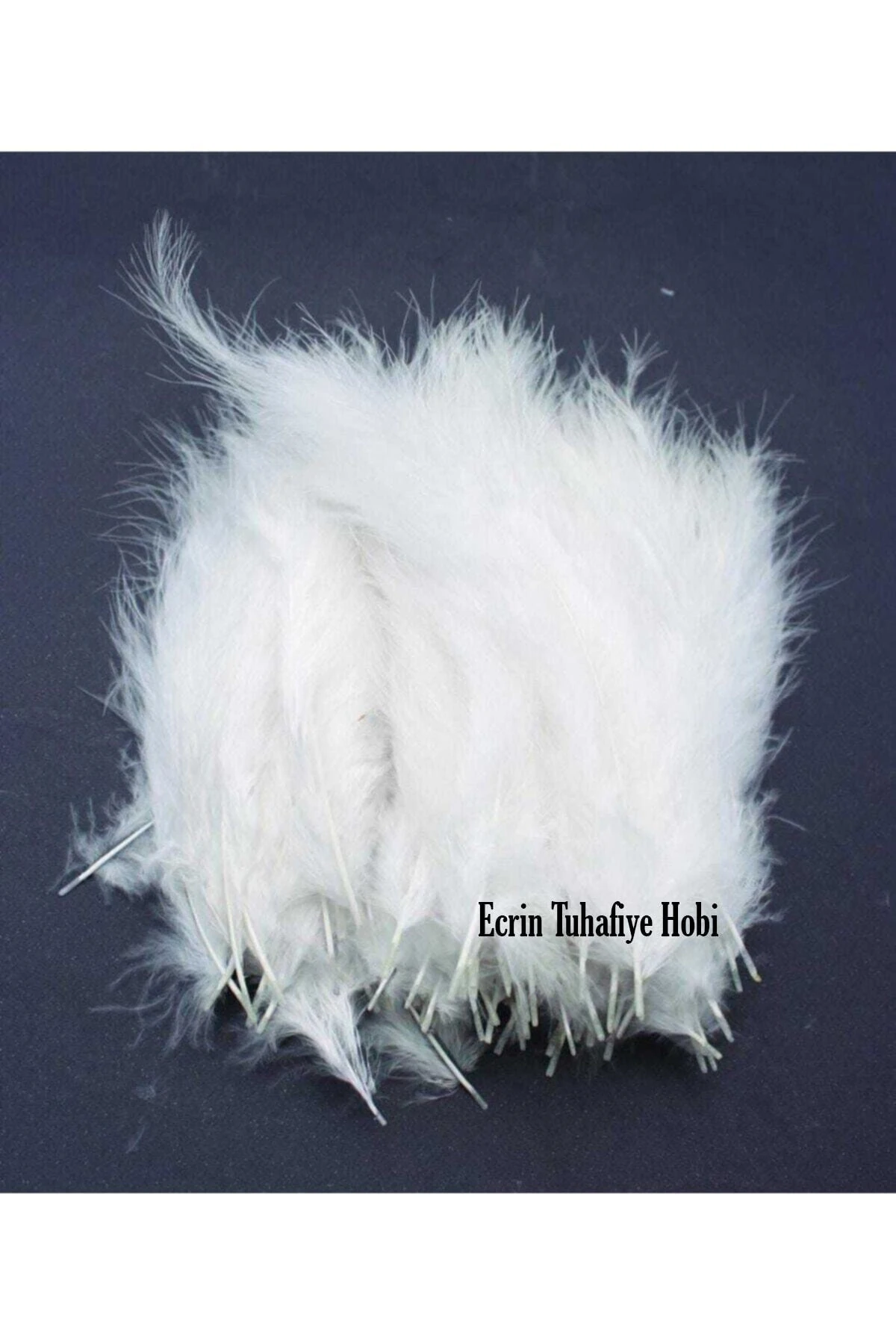 Beyaz Kuş Tüyü – 100 Adet | Yapay Çiçek Dekorasyonu, Masa Süsü ve Fon Malzemesi