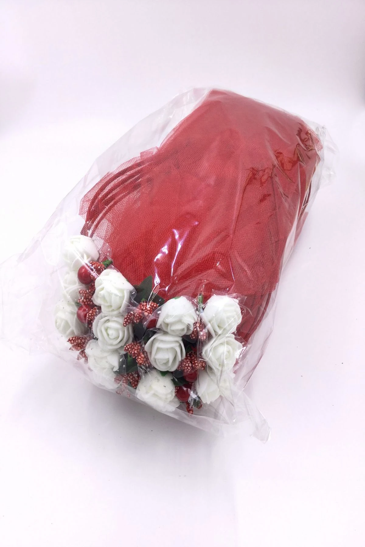 Kutlamanıza Özel: Kırmızı Beyaz Çiçekli Nedime Tacı 6’lı