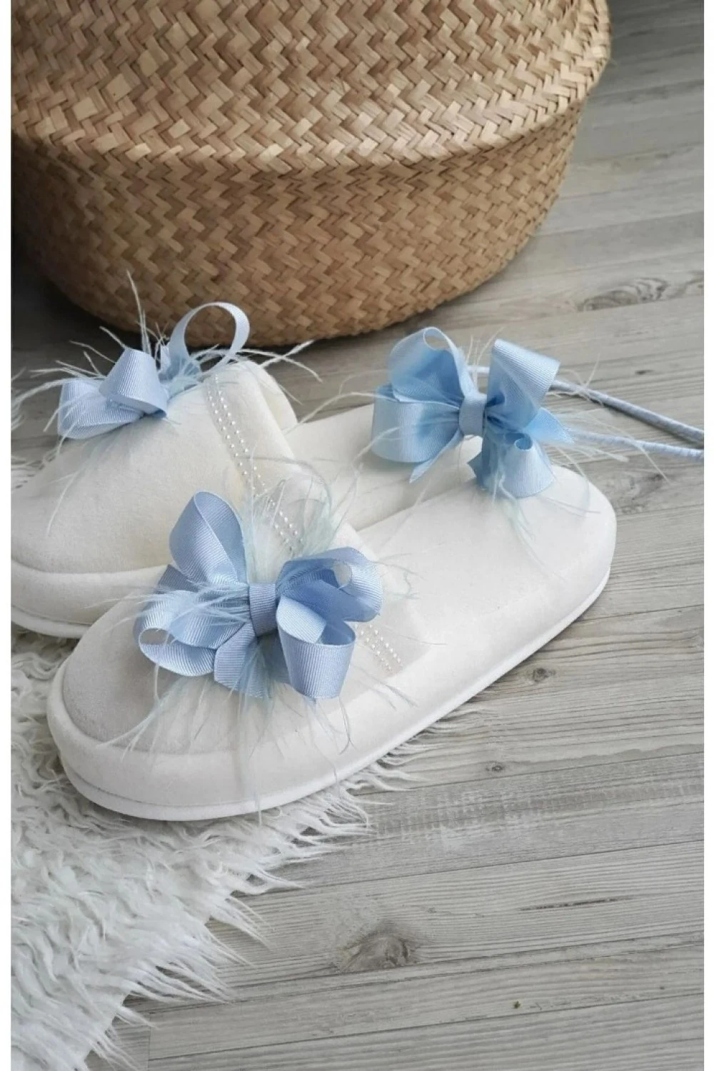 Tüylü Fiyonklu Lohusa Tacı Terlik ve Bebek Bandı | Anne Bebek Seti