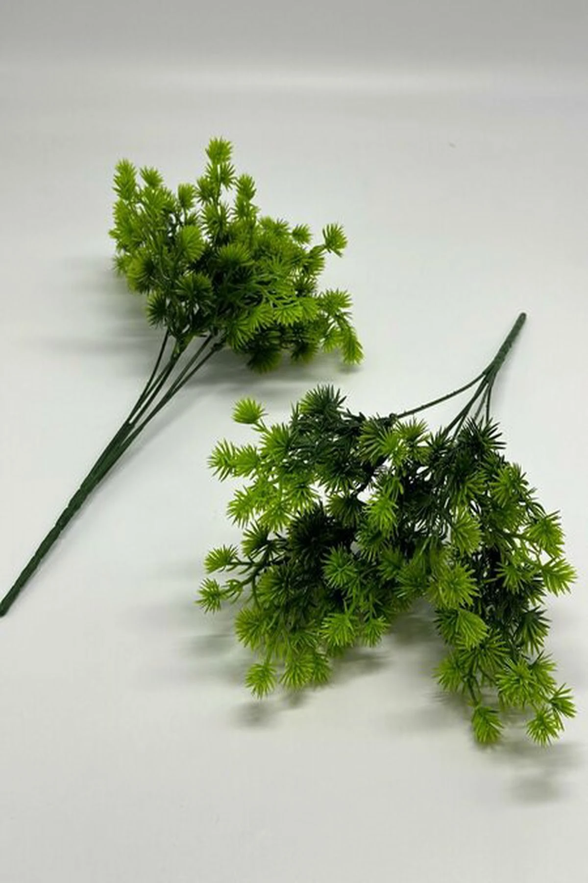 Yapay Çimen Yeşillik – Aranjman ve Süsleme İçin Dekoratif Dolgu Bitkisi