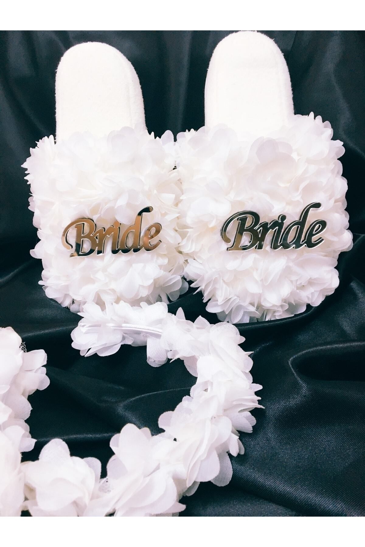 Beyaz Çiçek Detaylı Bride Pleksi Gelin Terliği ve Tacı – Gelin Aksesuar Seti