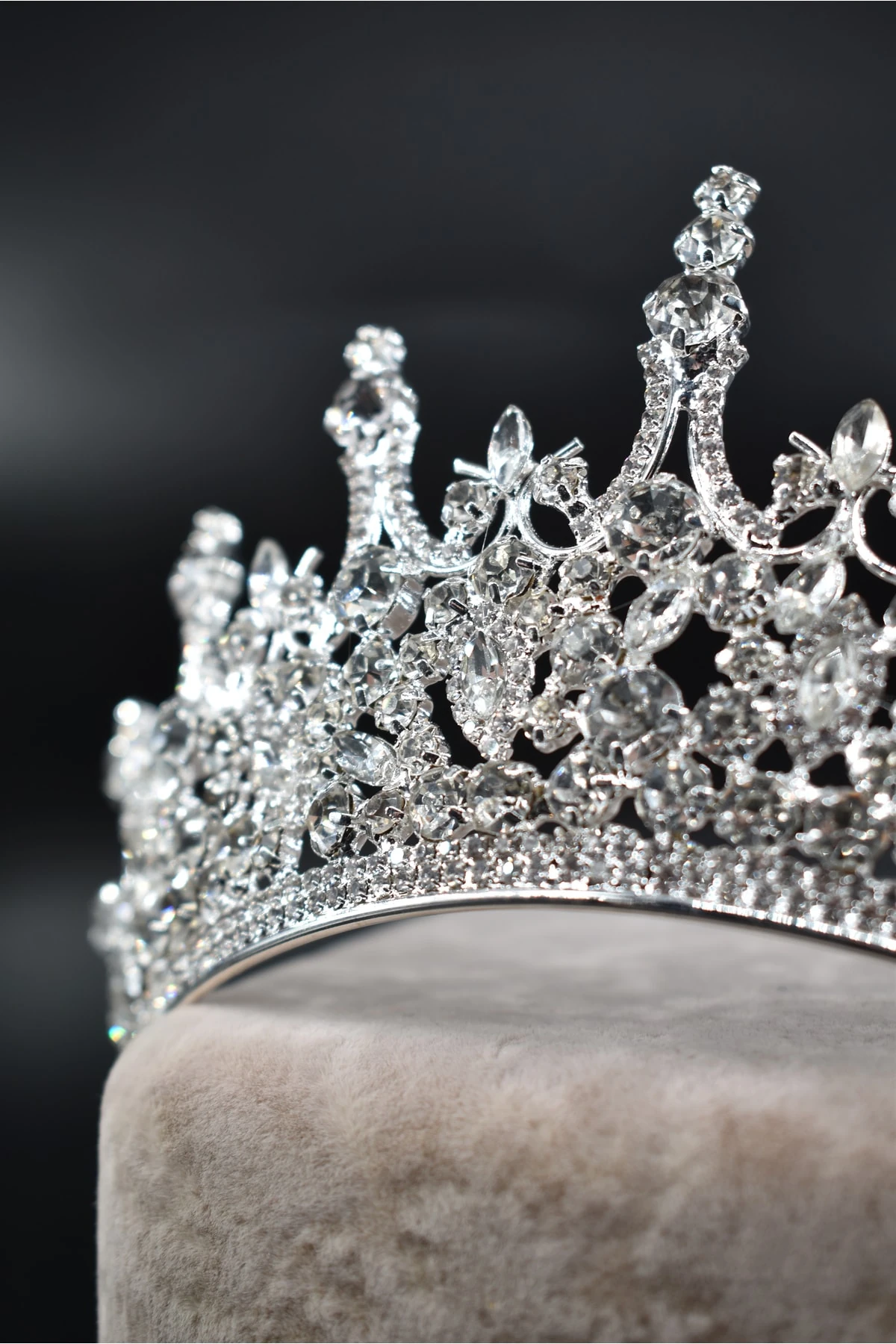 Gelin Tacı Zirkon Taş Işlemeli Prenses Helena Model