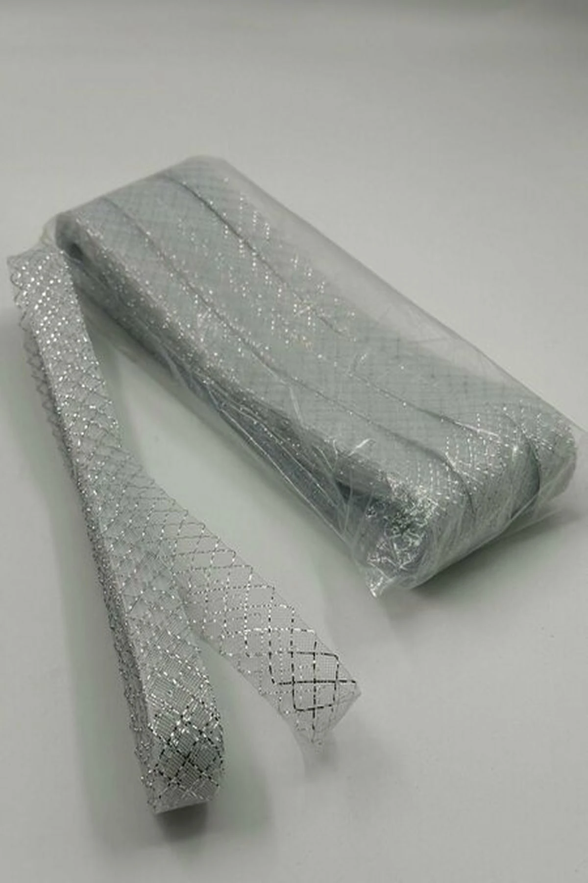 Simli Gren Kurdele – 2 cm Eninde, 22.5 Metre Uzunlukta Süsleme Kurdelası