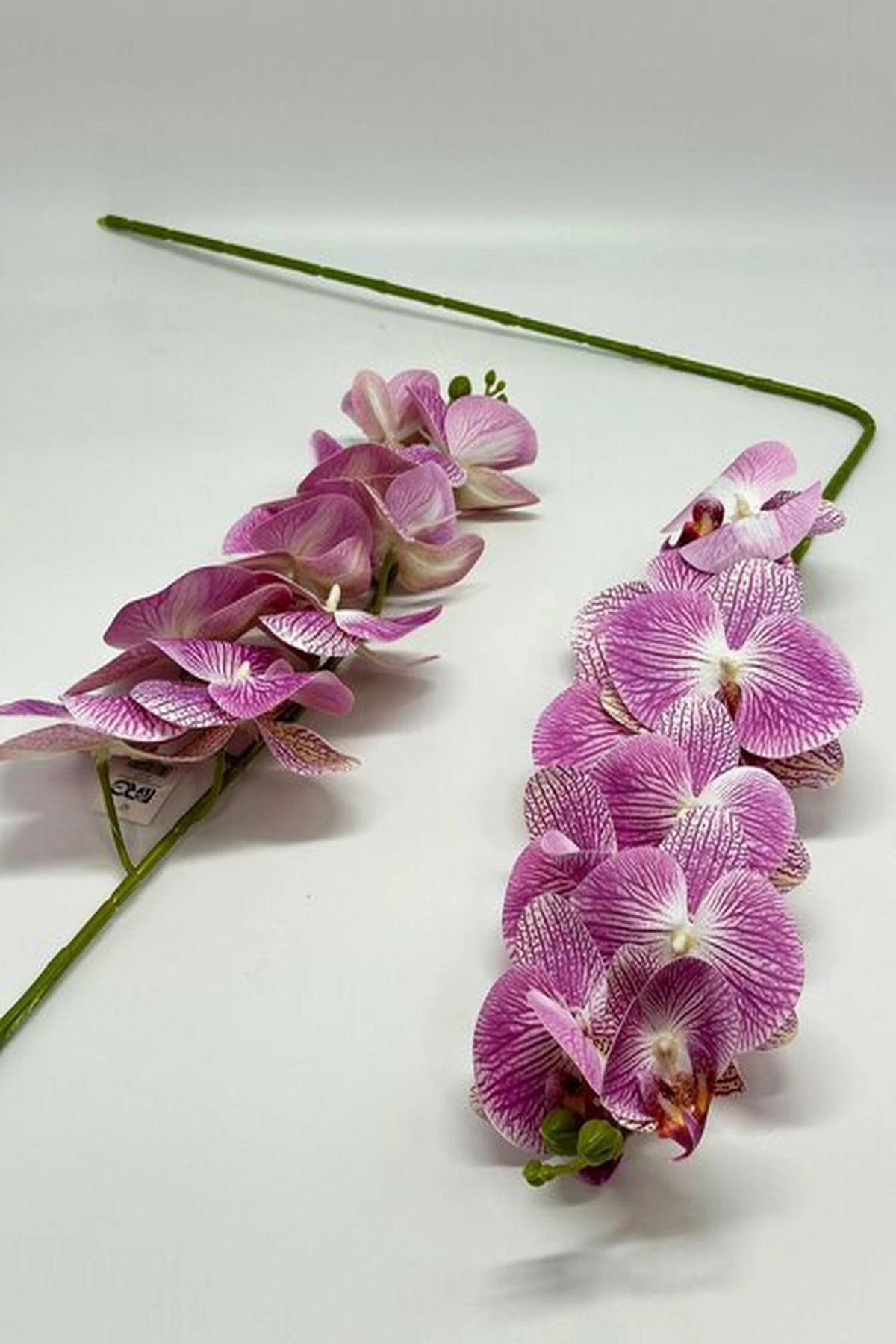 9 Kafalı Islak Görünümlü Orkide – Gerçekçi ve Zarif Yapay Çiçek
