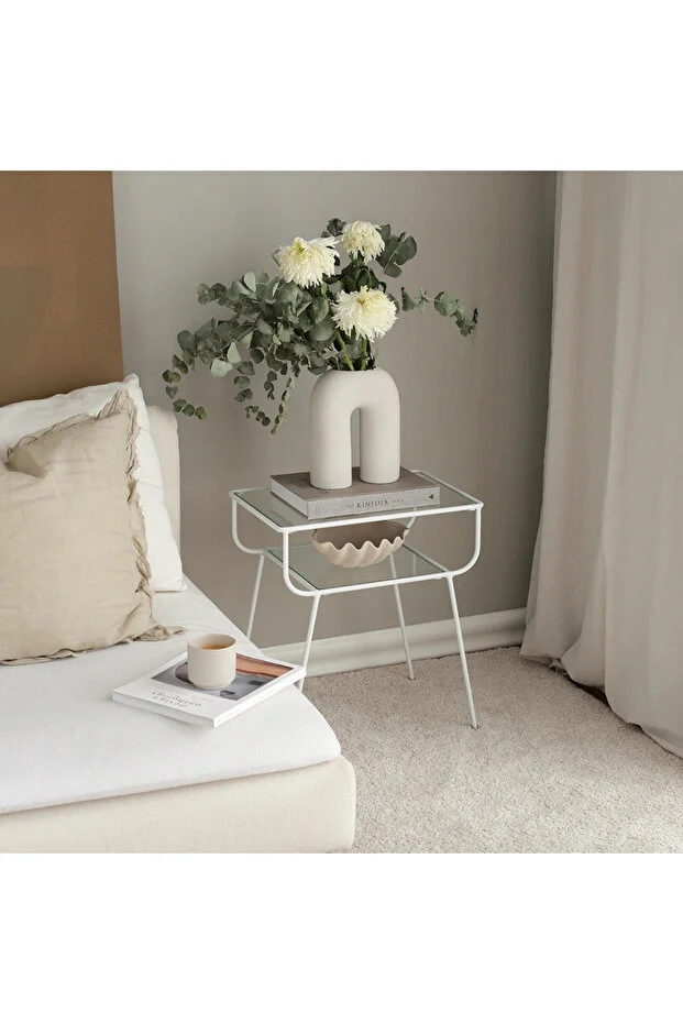 Elora Beyaz Geyik Yan Sehpa – Modern, Zarif ve Dekoratif Tasarım