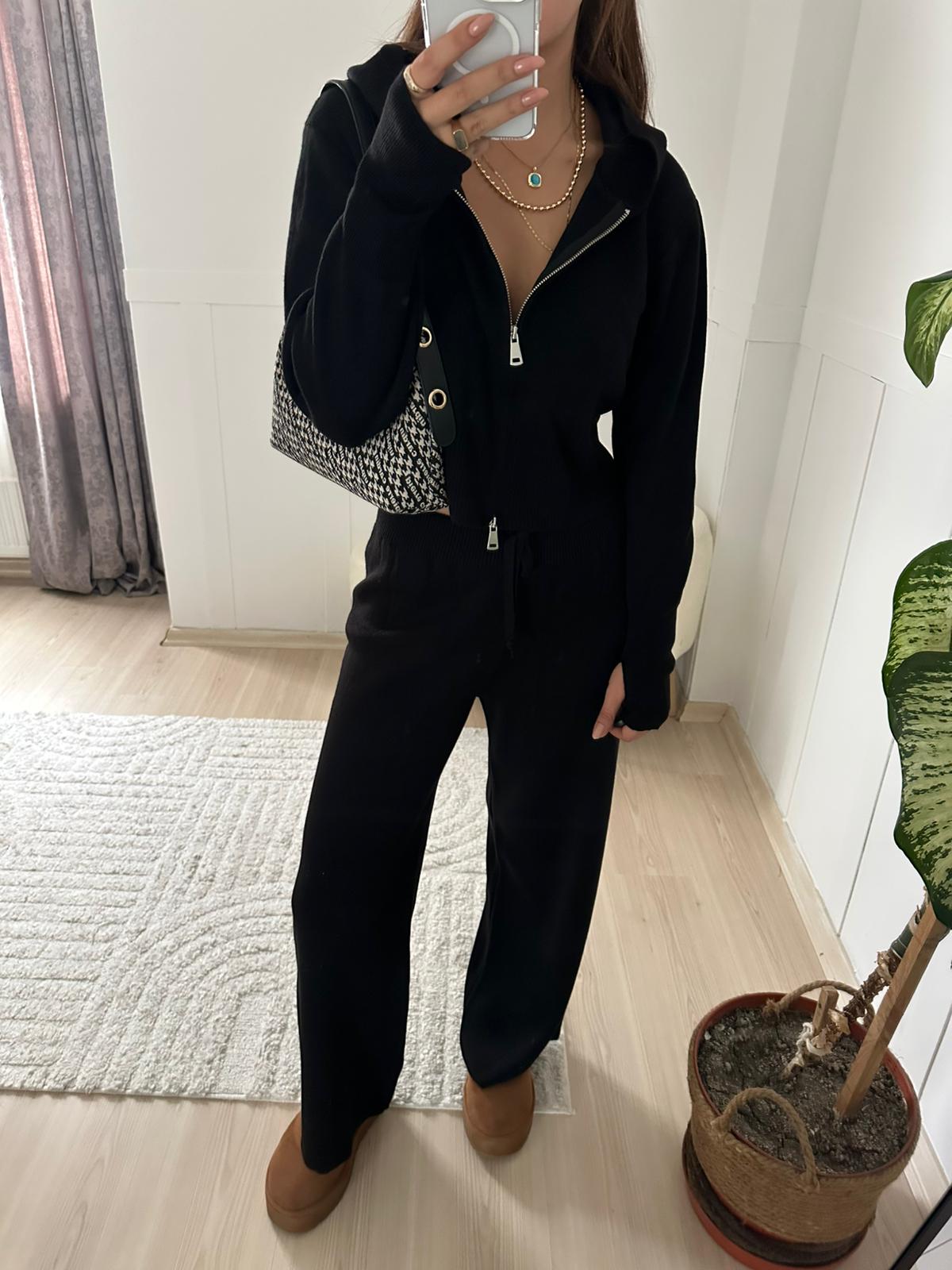Siyah fermuar detaylı triko takım