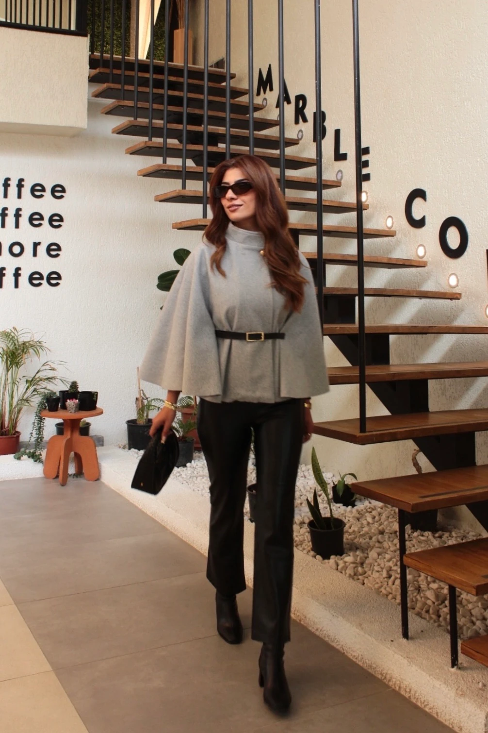 Kemer detaylı kaşe panço 