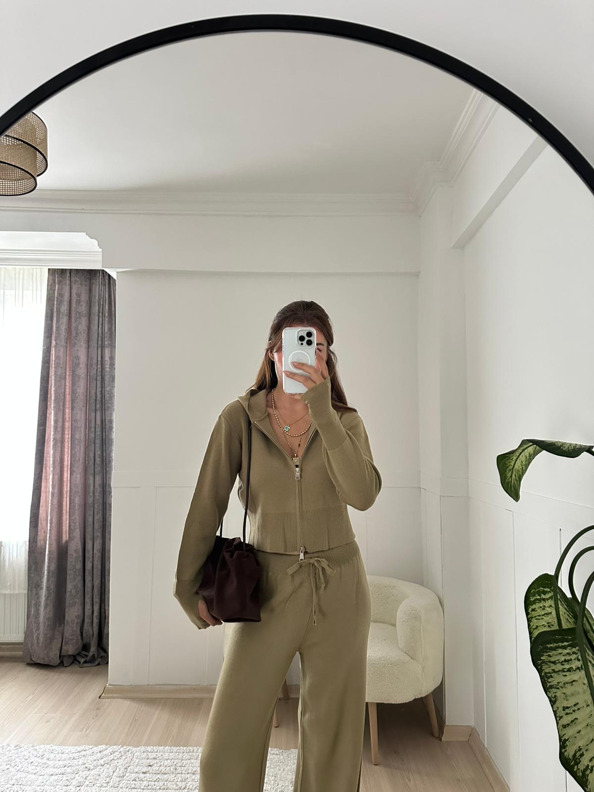 Yeşil çift fermuar detaylı triko takım