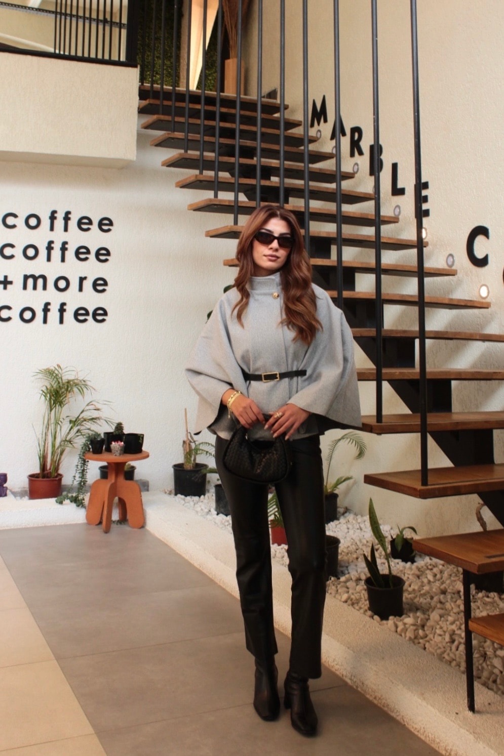 Kemer detaylı kaşe panço 