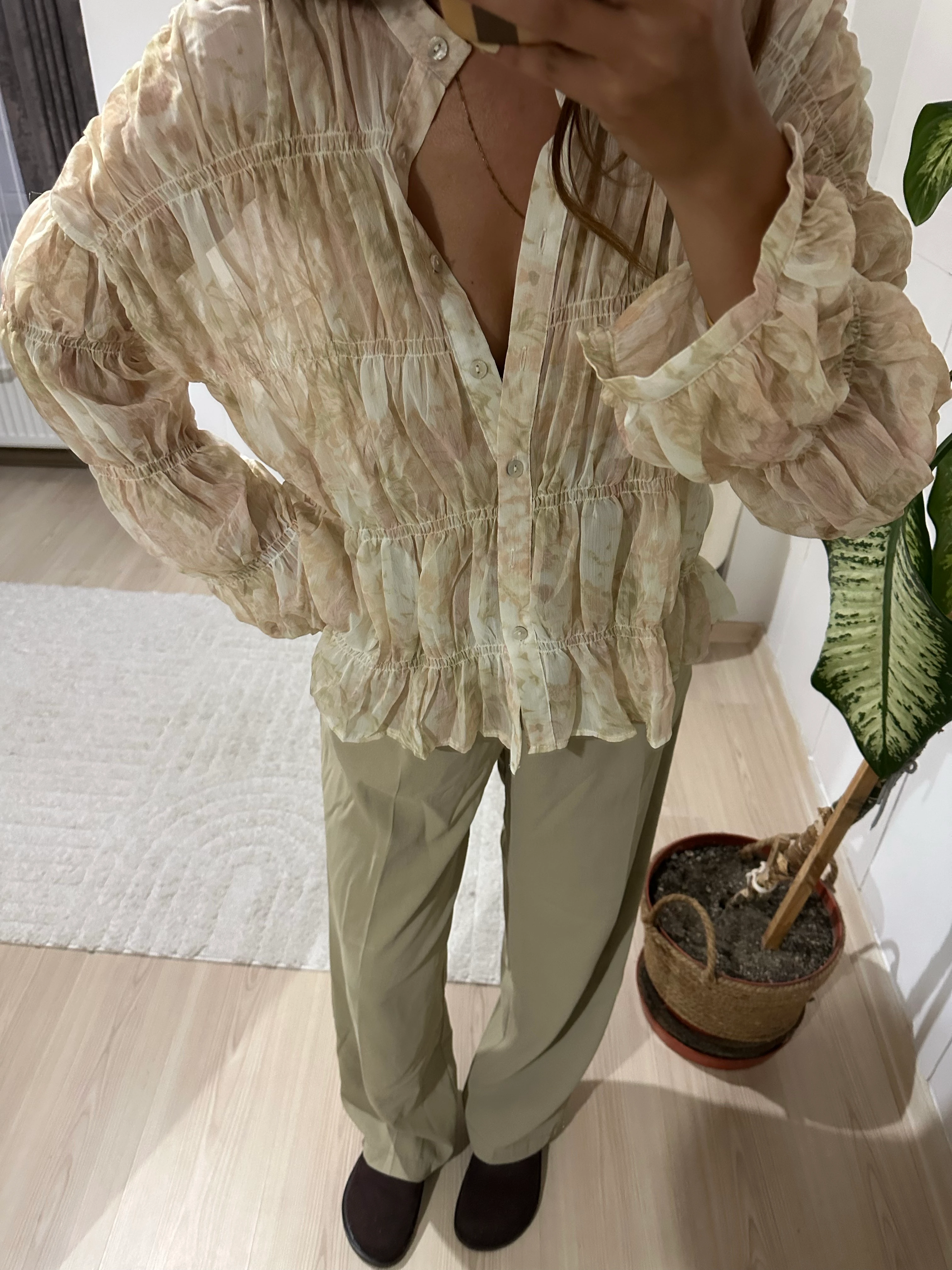 Büzgülü desenli salaş gömlek 