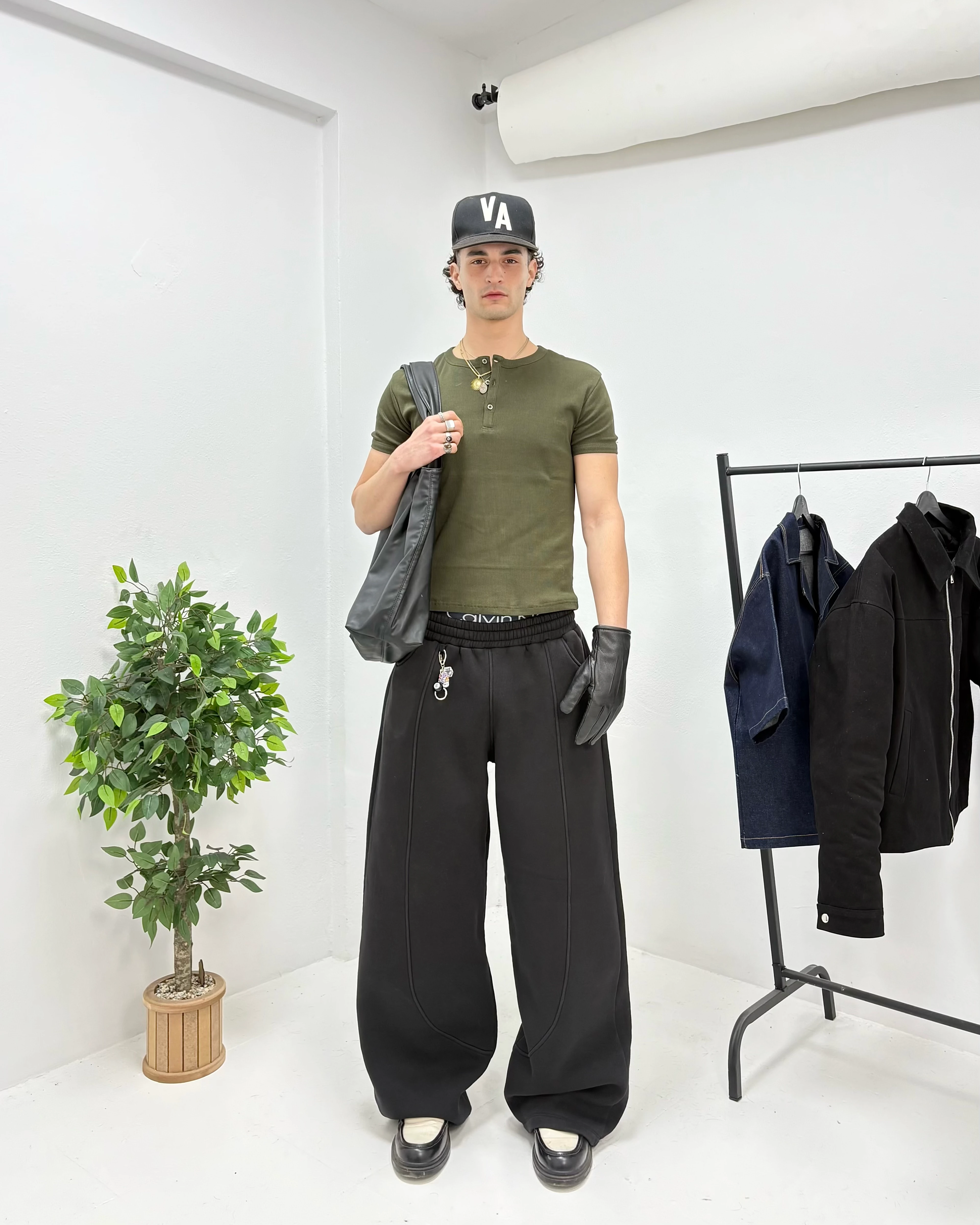 LOCKHIGH SLIM-FIT HENLEY TEE - KHAKI