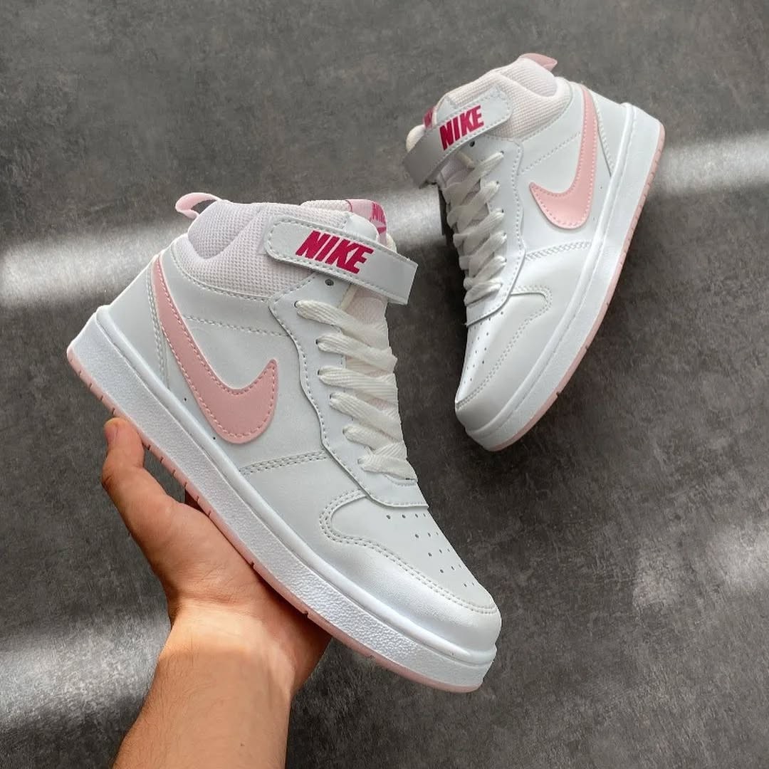 CourtBot Pembe 