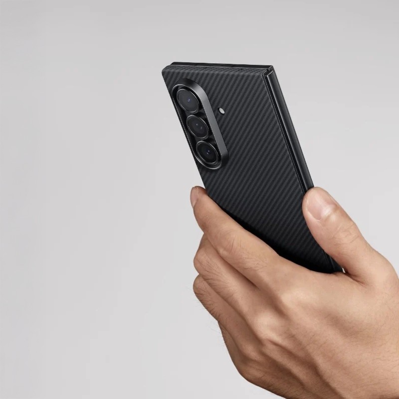 Galaxy Z Fold 7 Kılıf M-safe Şarj Özellikli 600D Aramid Fiber Pitaka Ultra-Slim Classic Serisi Black-Grey Twill Kapak