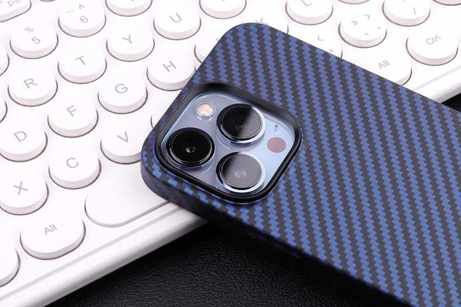 Apple iPhone 13 Pro Kılıf Karbon Fiber Tasarımlı Zore Karbono Kapak