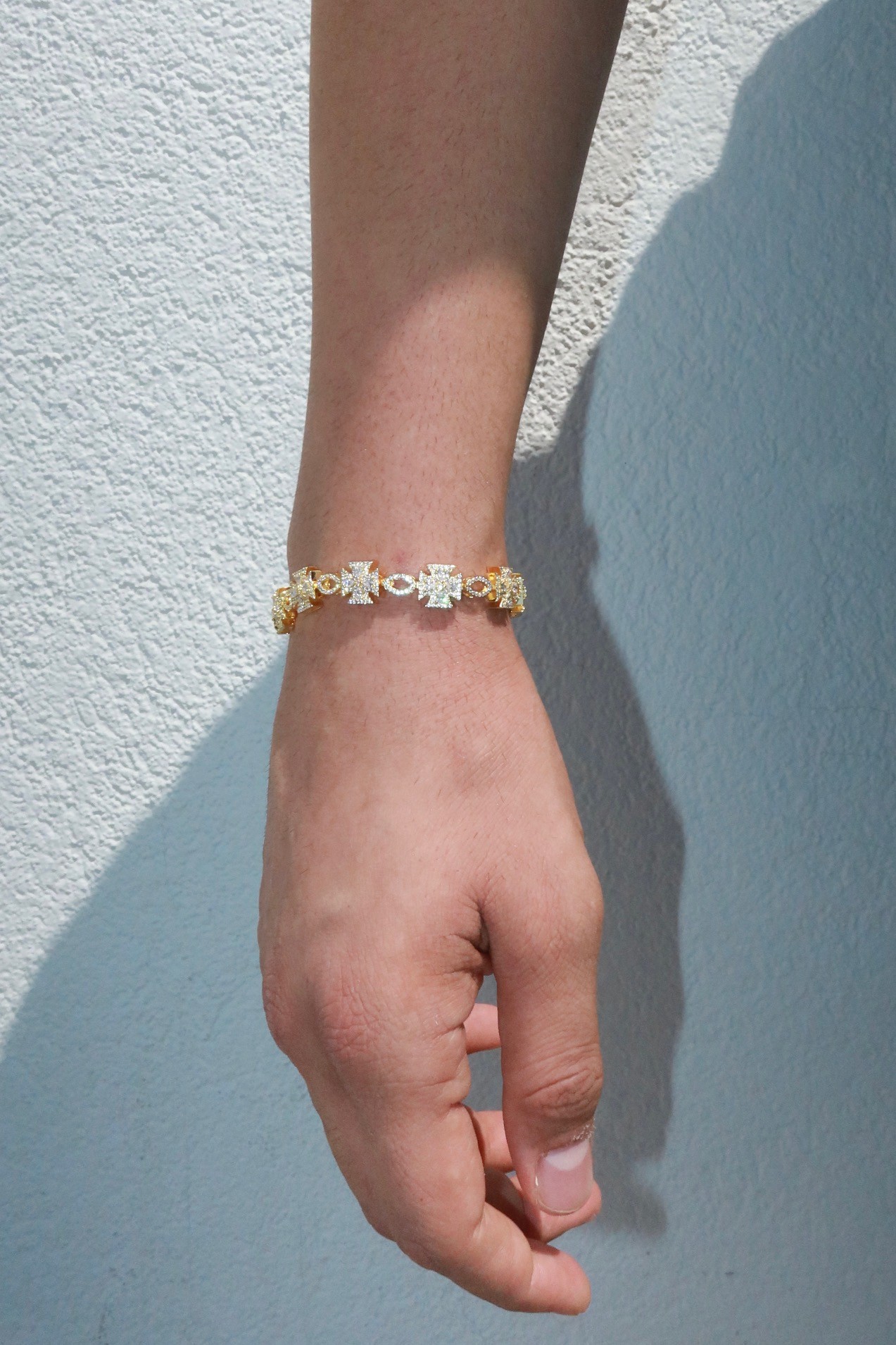 Iced Motif Oval Link Bracelet