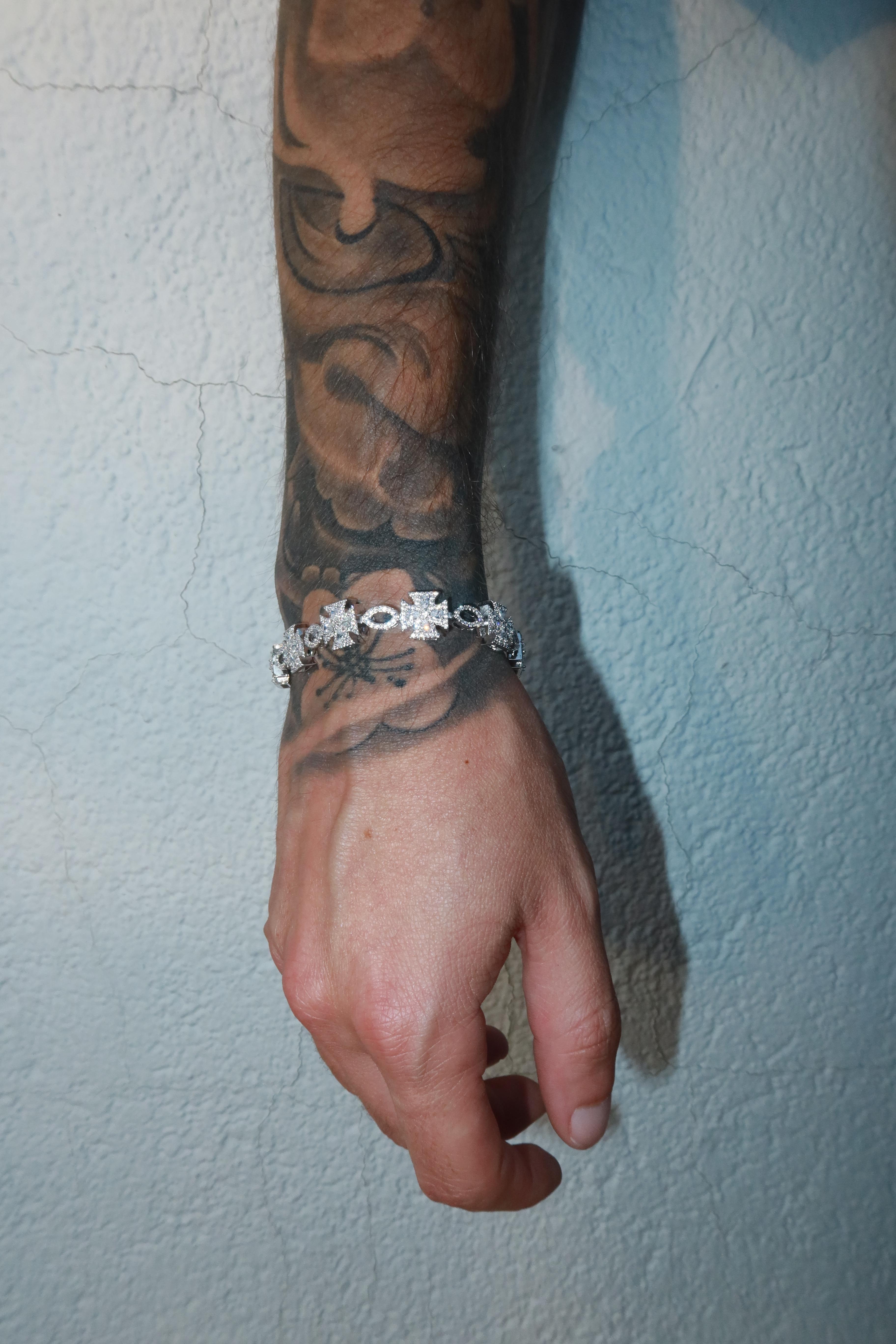 White Gold Iced Motif Oval Link Bracelet