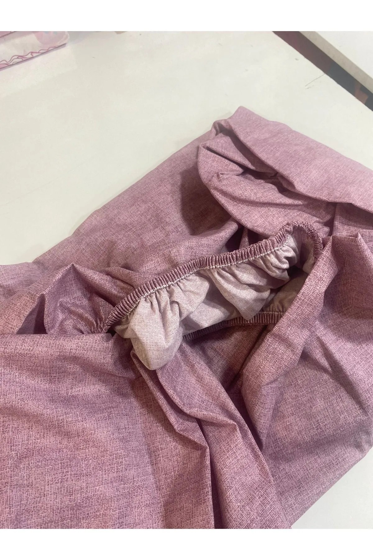 Buket Pembe Çiçekli Çift Kişilik Çarşafı Lastikli Nevresim Takımı 6 Parça