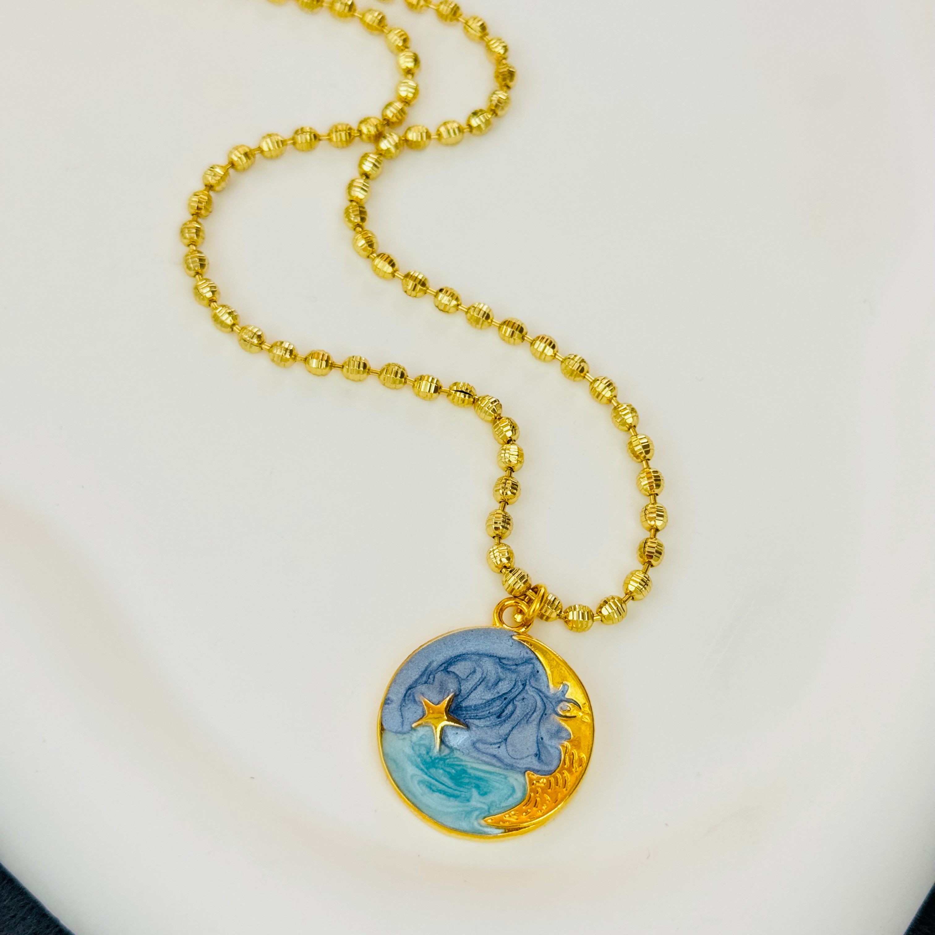Altın Kaplama Dorika Dünya Kolye (57 cm )