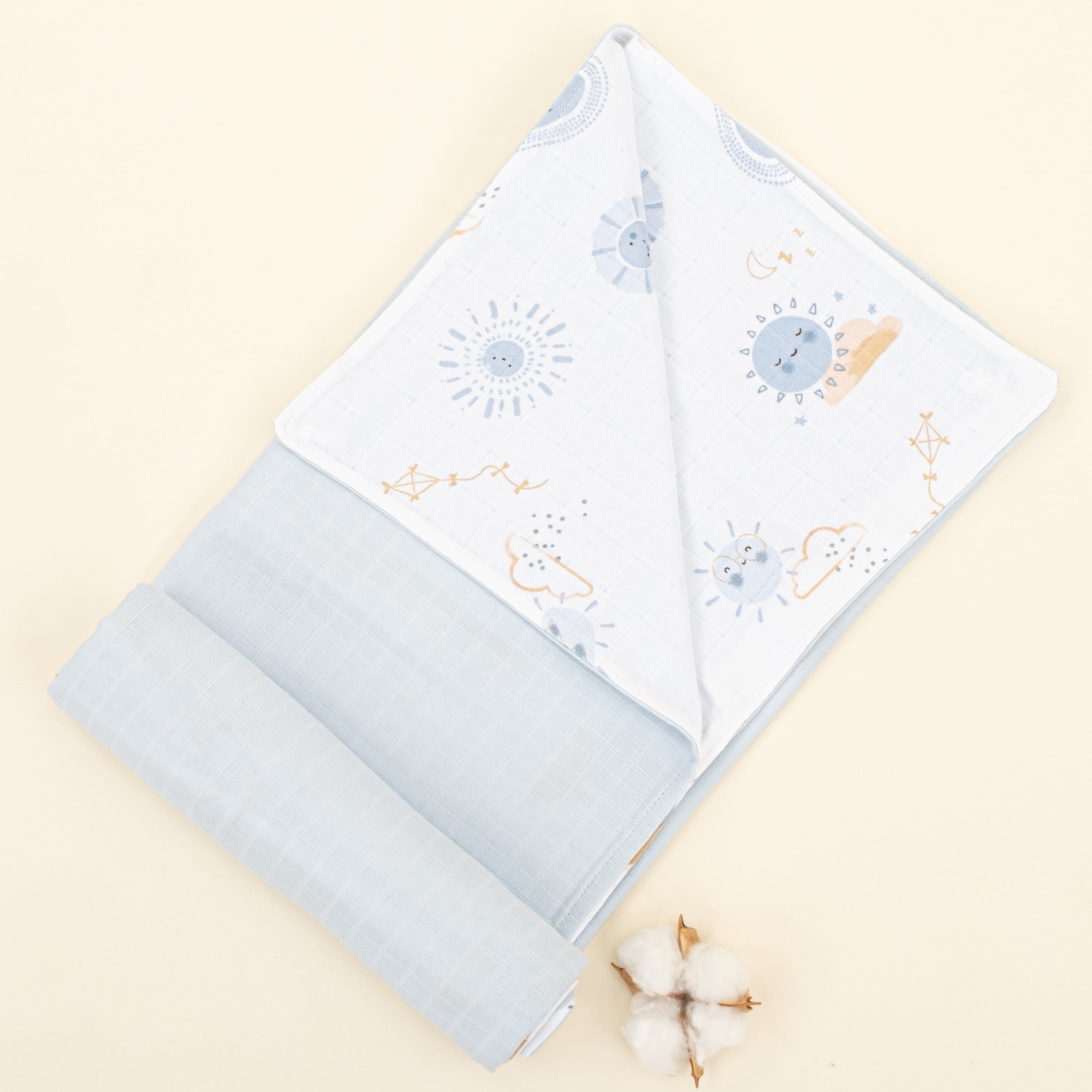 Çift Taraflı Muslin Örtü - Bebe Mavi Muslin - Mavi Güneş