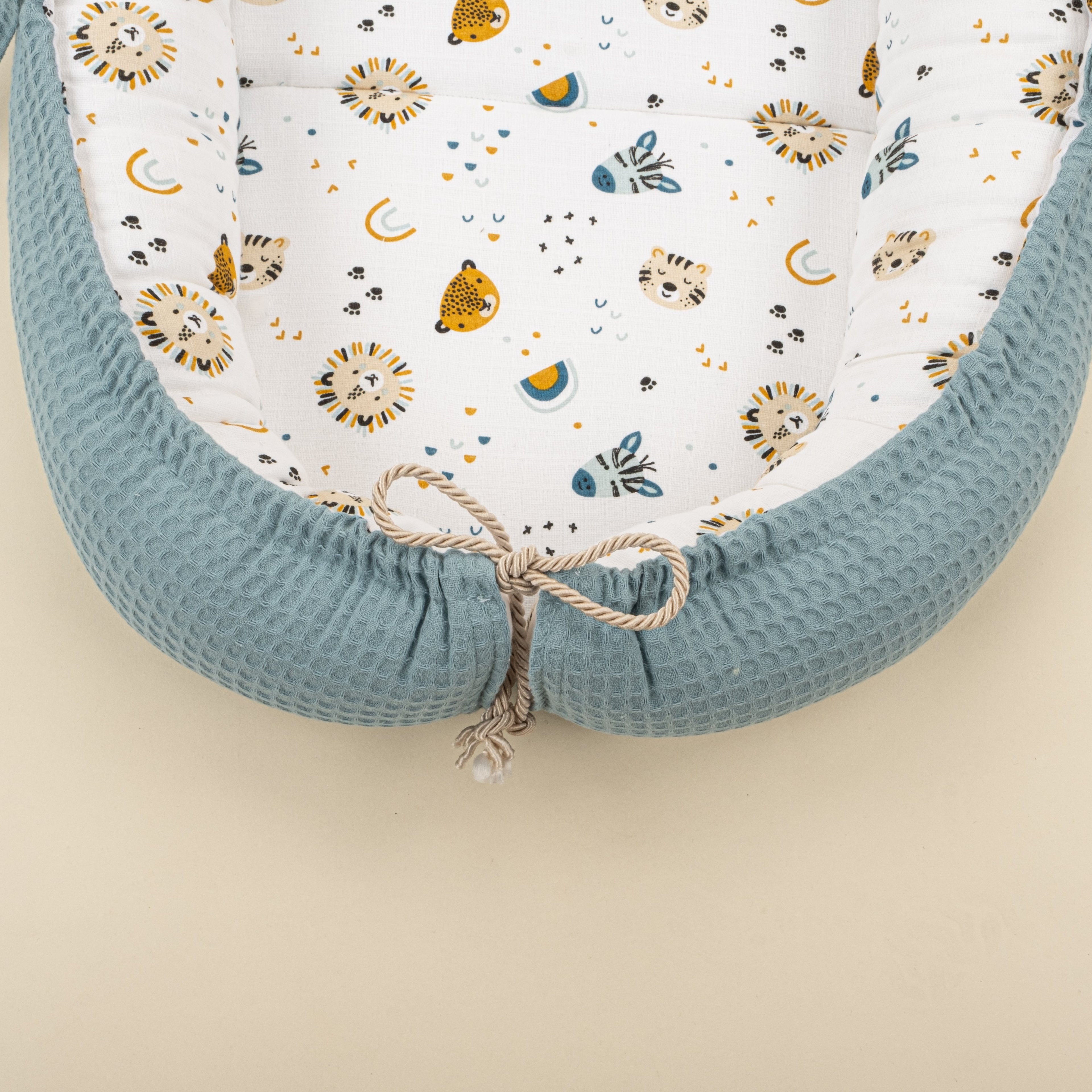 Babynest ve Yastık - Çift Taraflı - Petrol Mavisi Petek - Zoo