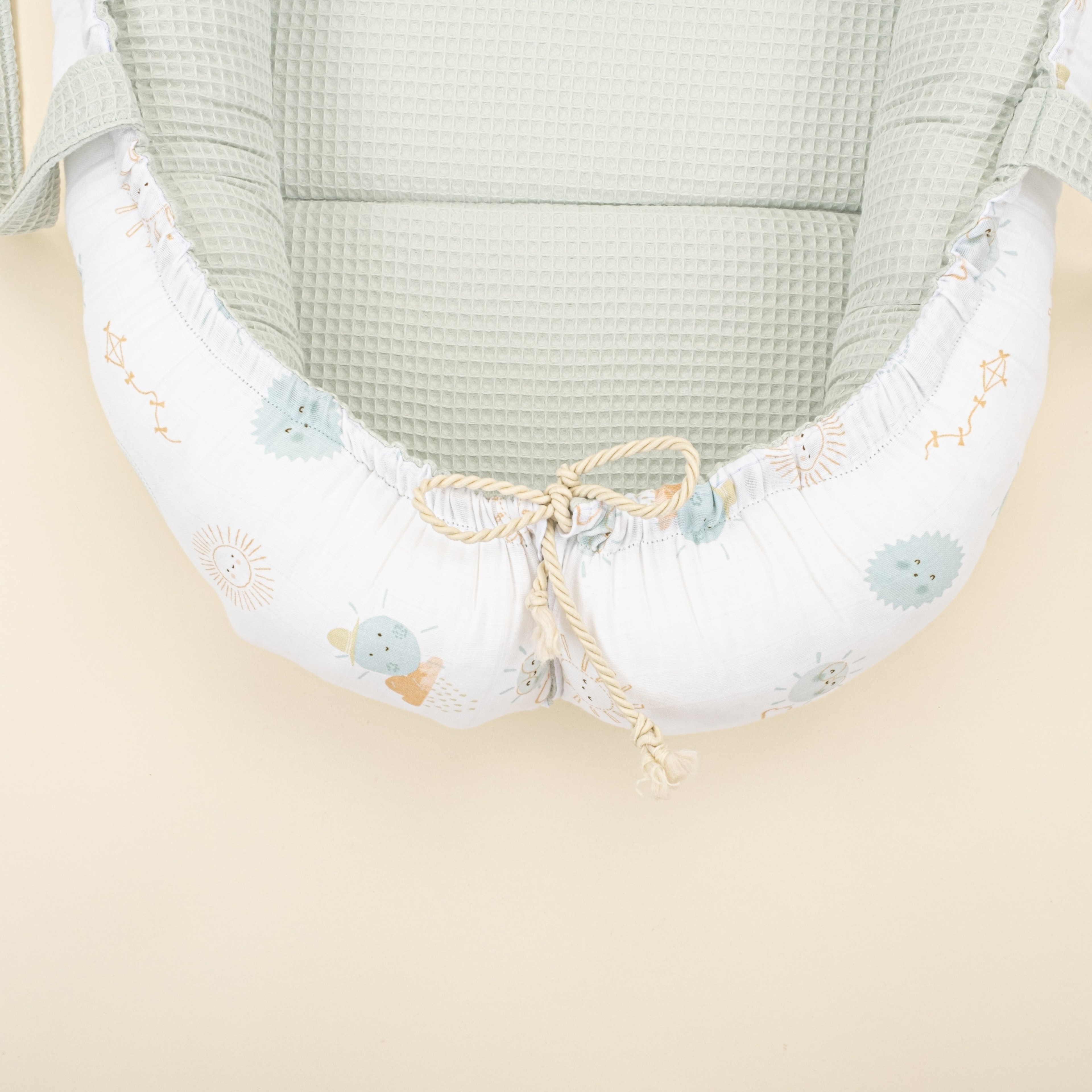 Babynest ve Yastık - Çift Taraflı - Açık Yeşil Petek - Su Yeşili Güneş