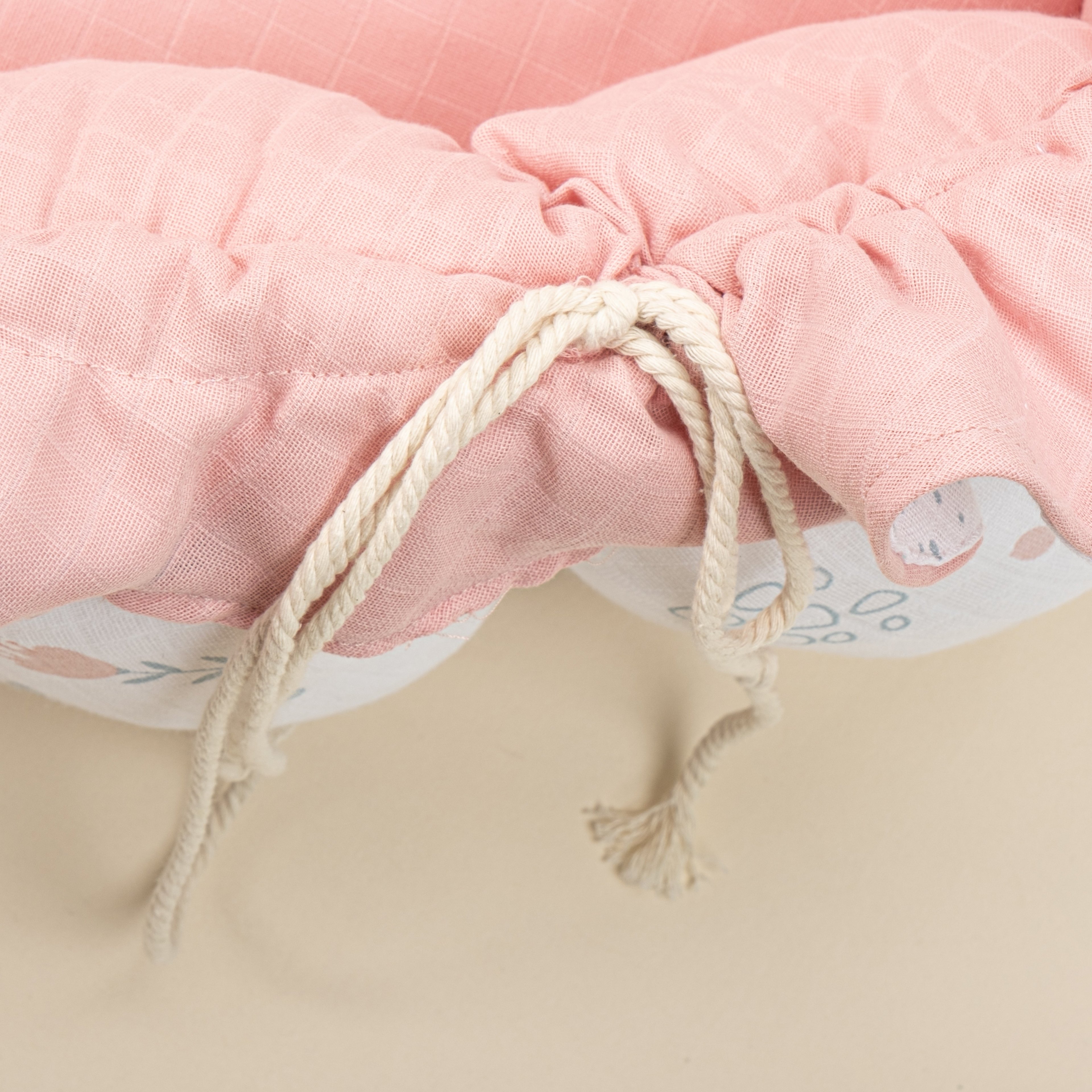 Yuvarlak Babynest - Çift Taraflı - Pembe Muslin - Yeşil Çiçekler