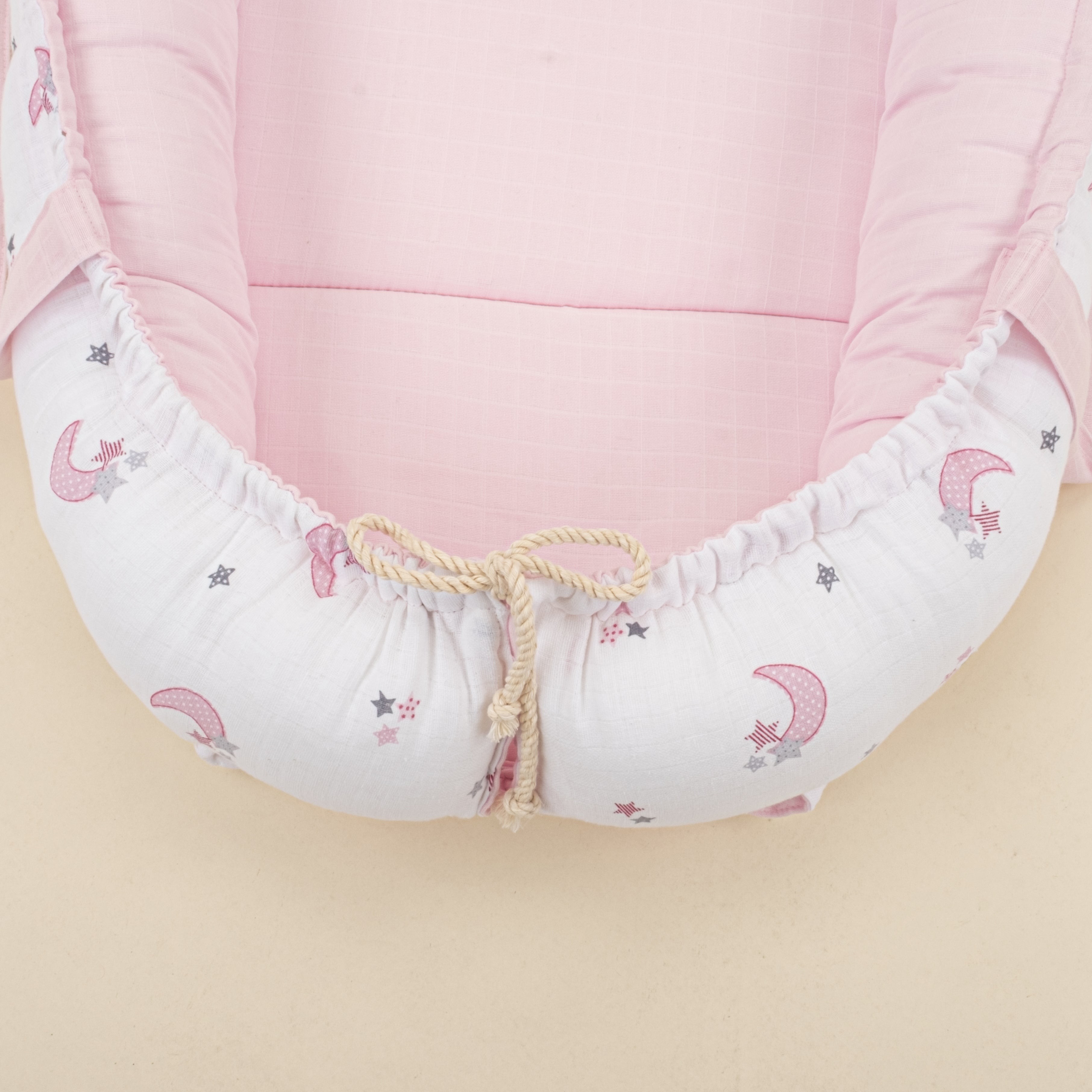 Babynest ve Yastık - Çift Taraflı - Bebe Pembe Muslin - Pembe Ay
