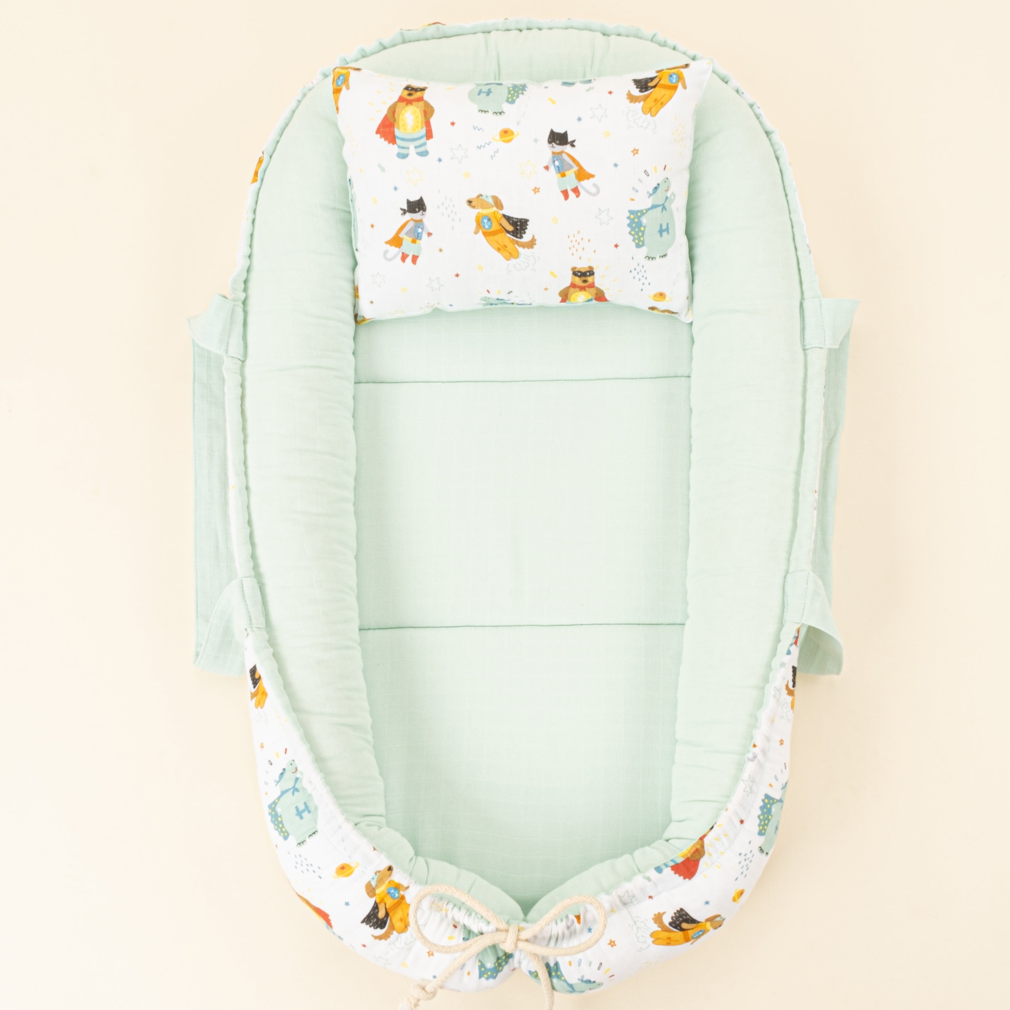 Babynest ve Yastık - Çift Taraflı - Su Yeşili Muslin - Süper Kahramanlar