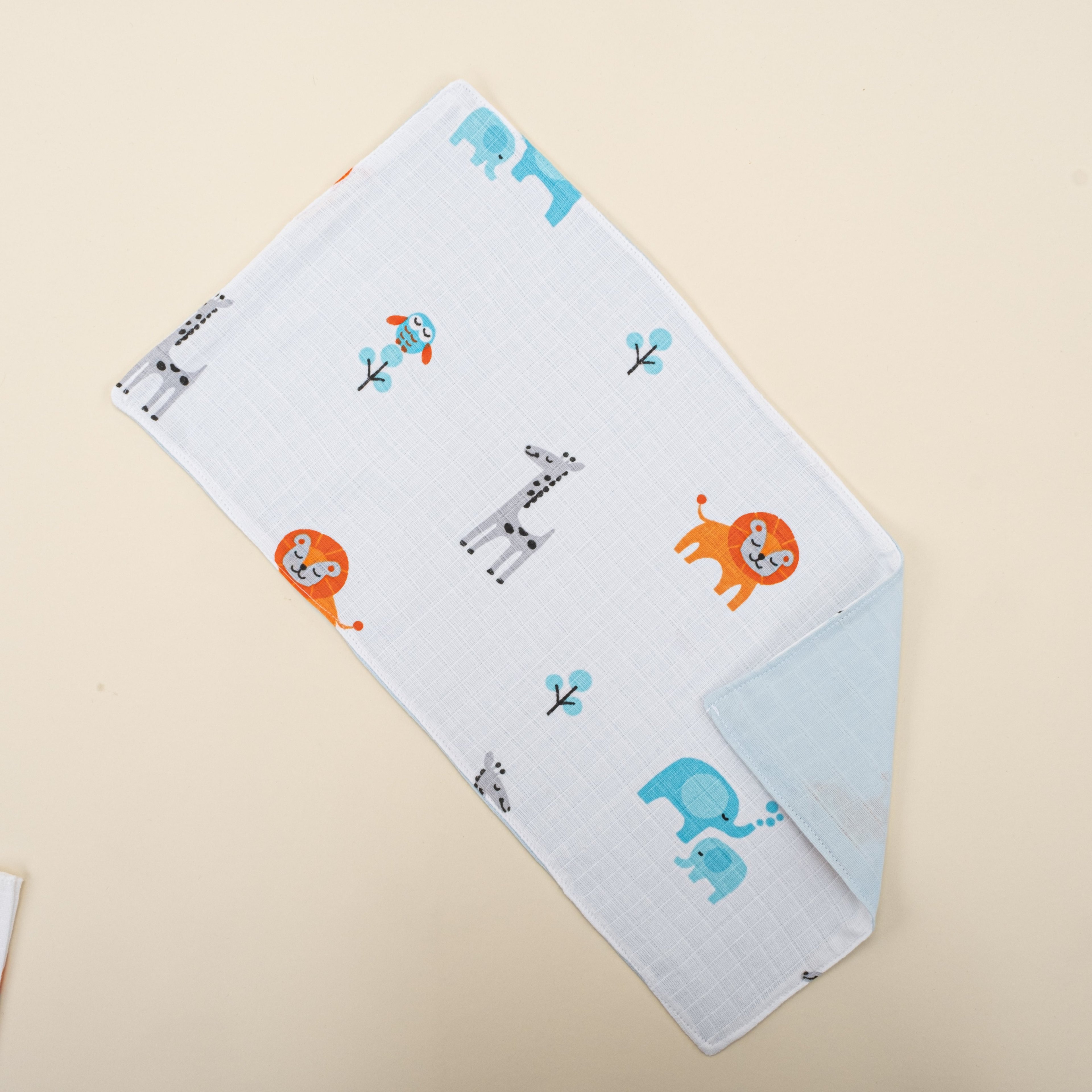 Önlük ve Mendil Seti - Çift Taraflı - Bebe Mavi Muslin - Fil