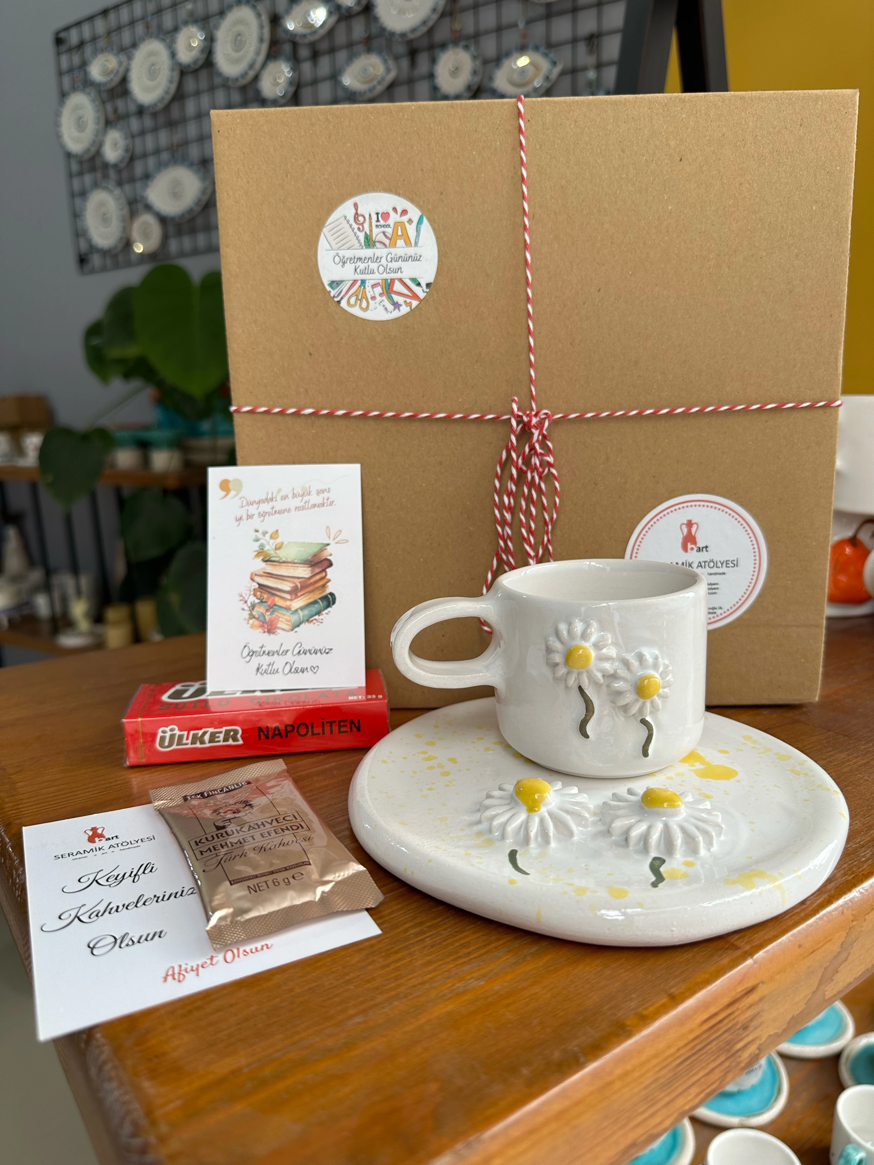 Papatya fincan öğretmenler günü kutusu 